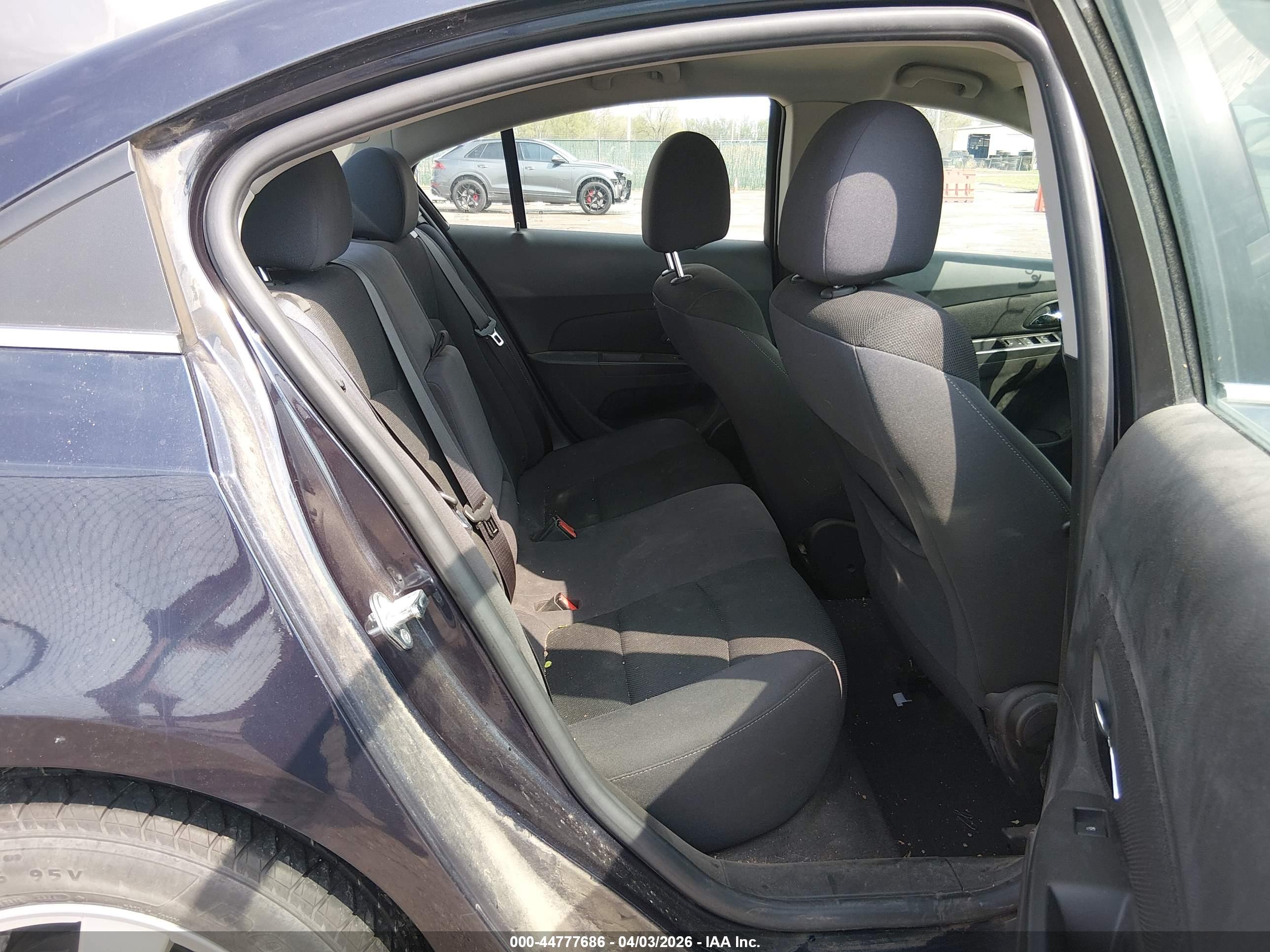 CHEVROLET CRUZE image 8