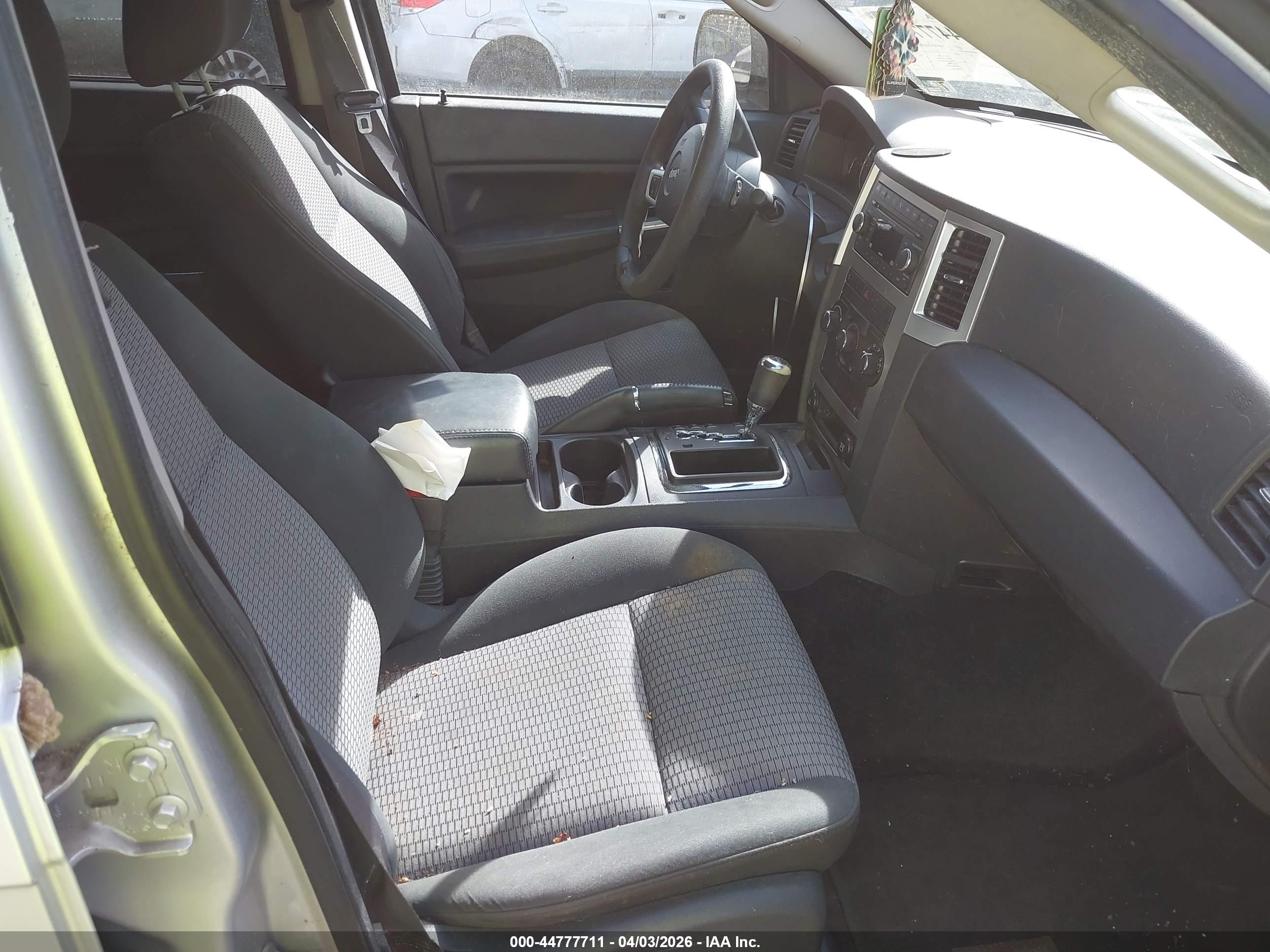 JEEP GRAND image 5