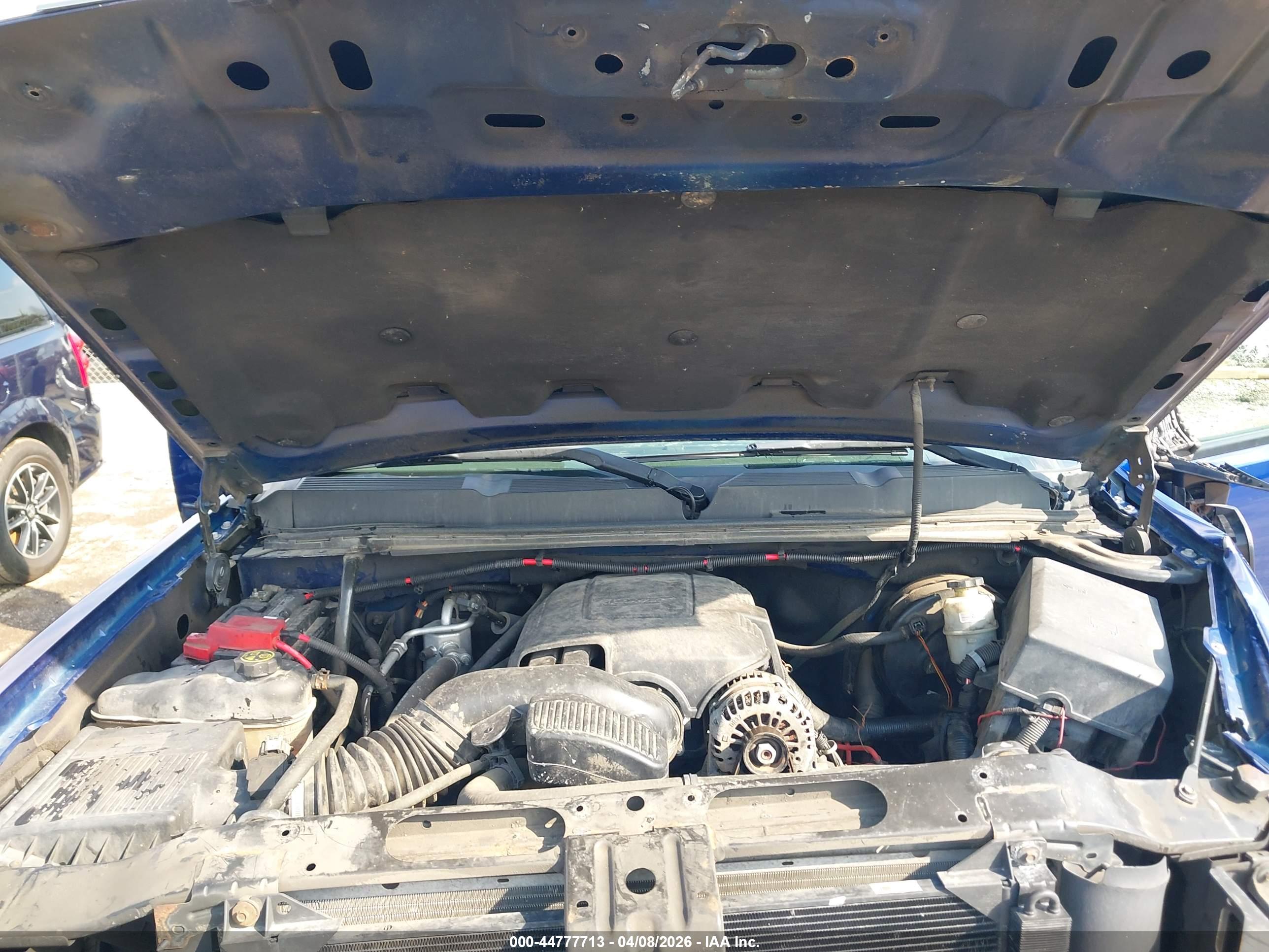 CHEVROLET SILVERADO image 10