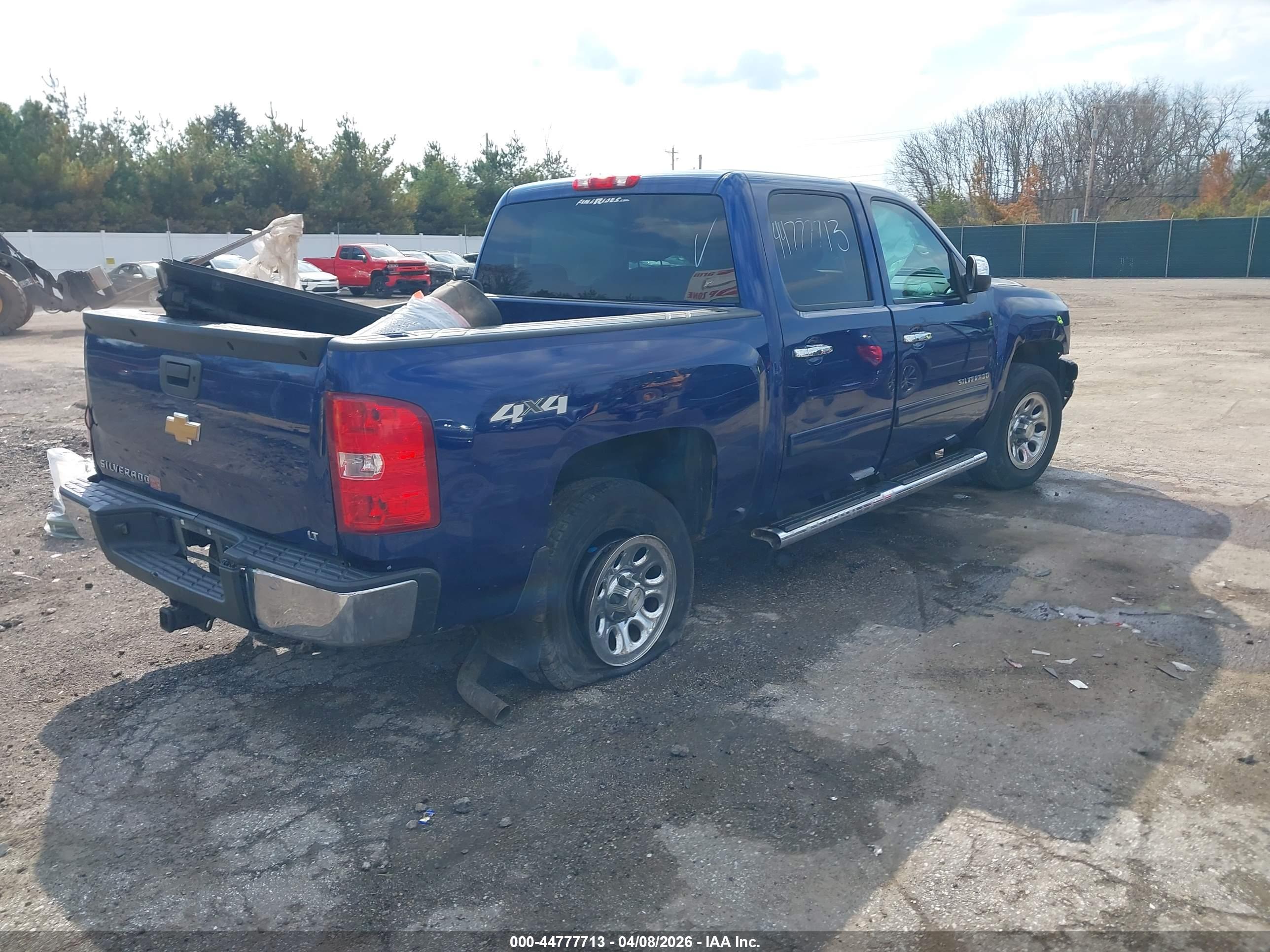 CHEVROLET SILVERADO image 4
