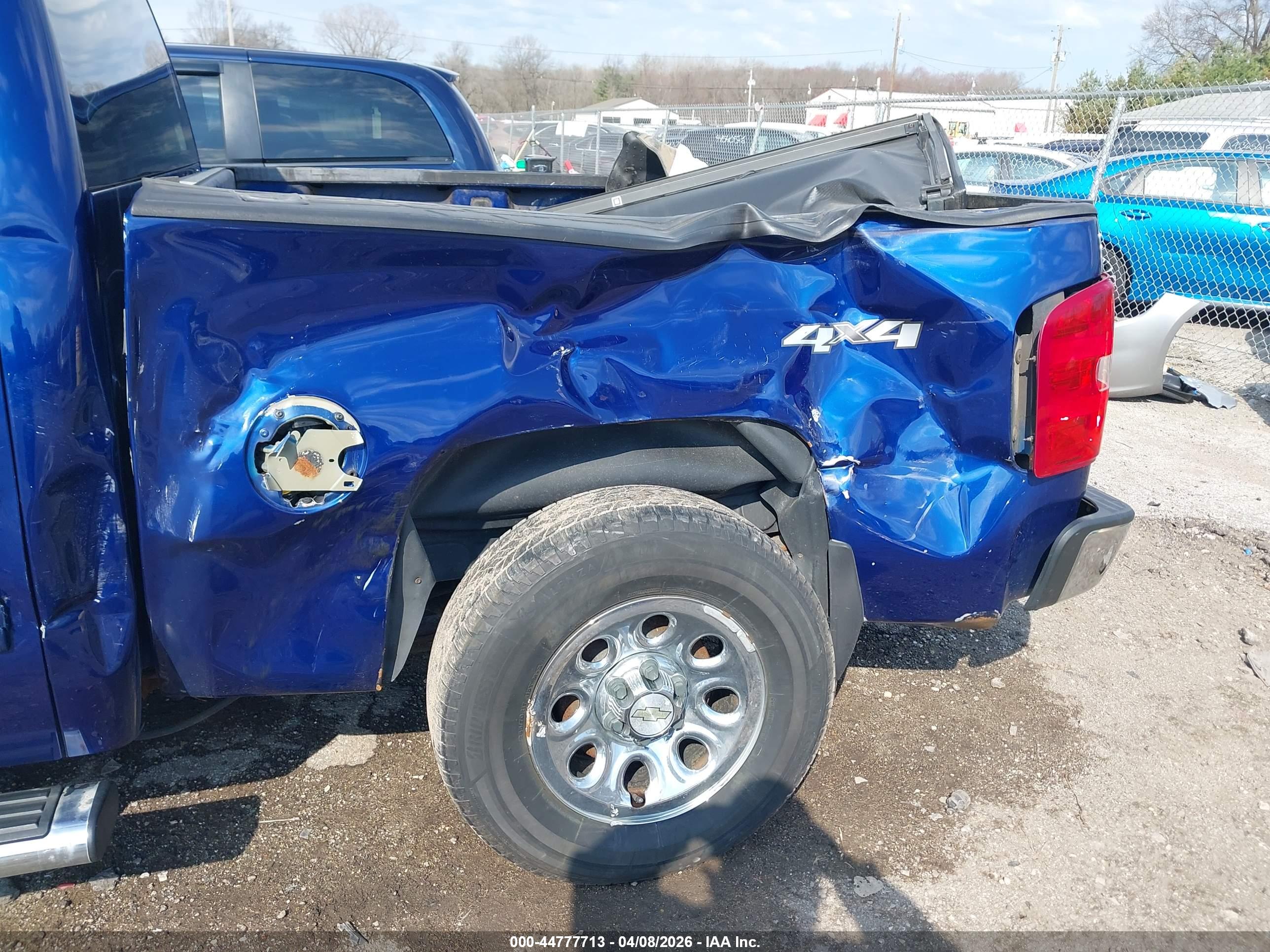 CHEVROLET SILVERADO image 6