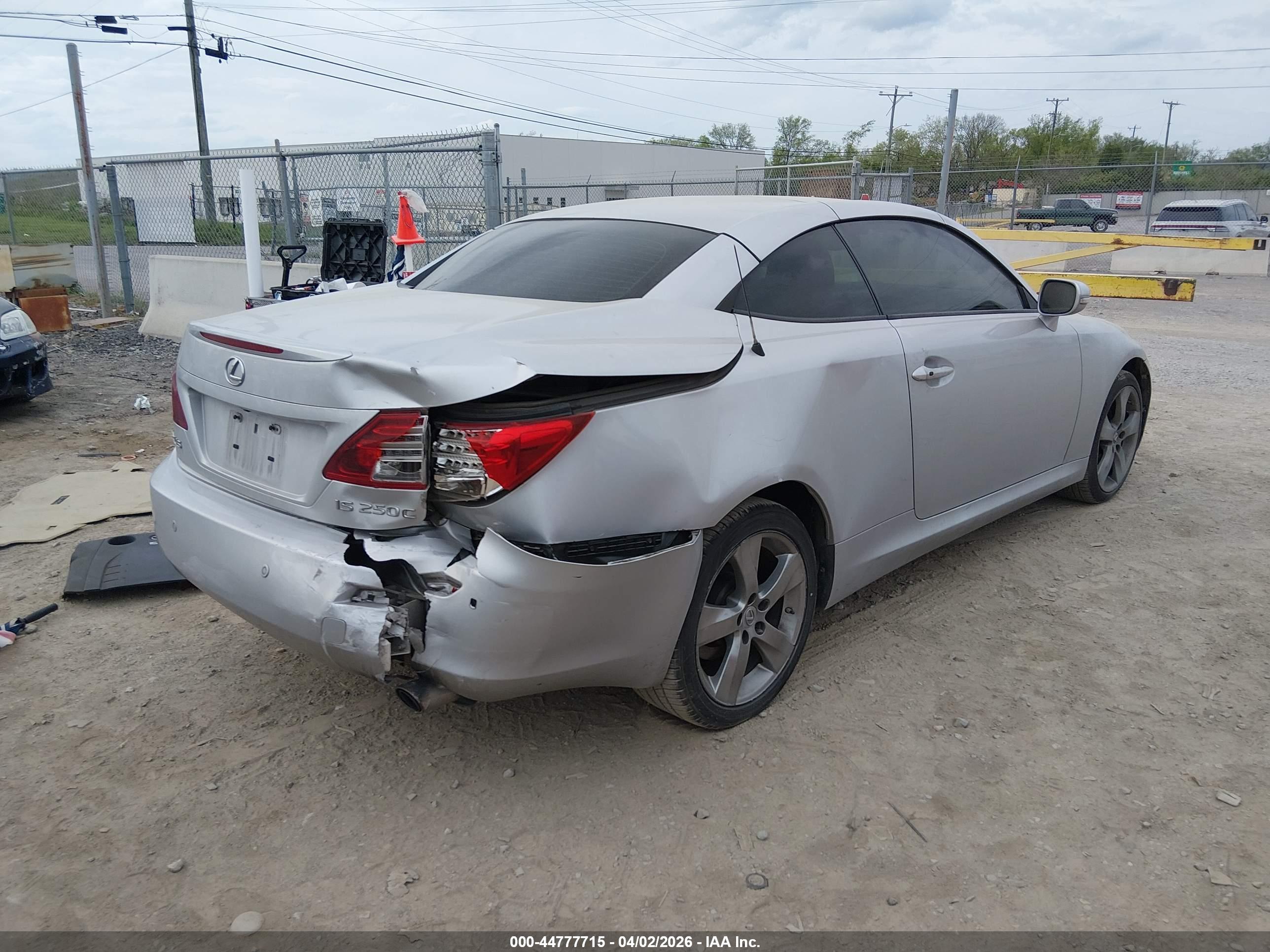 LEXUS IS image 4