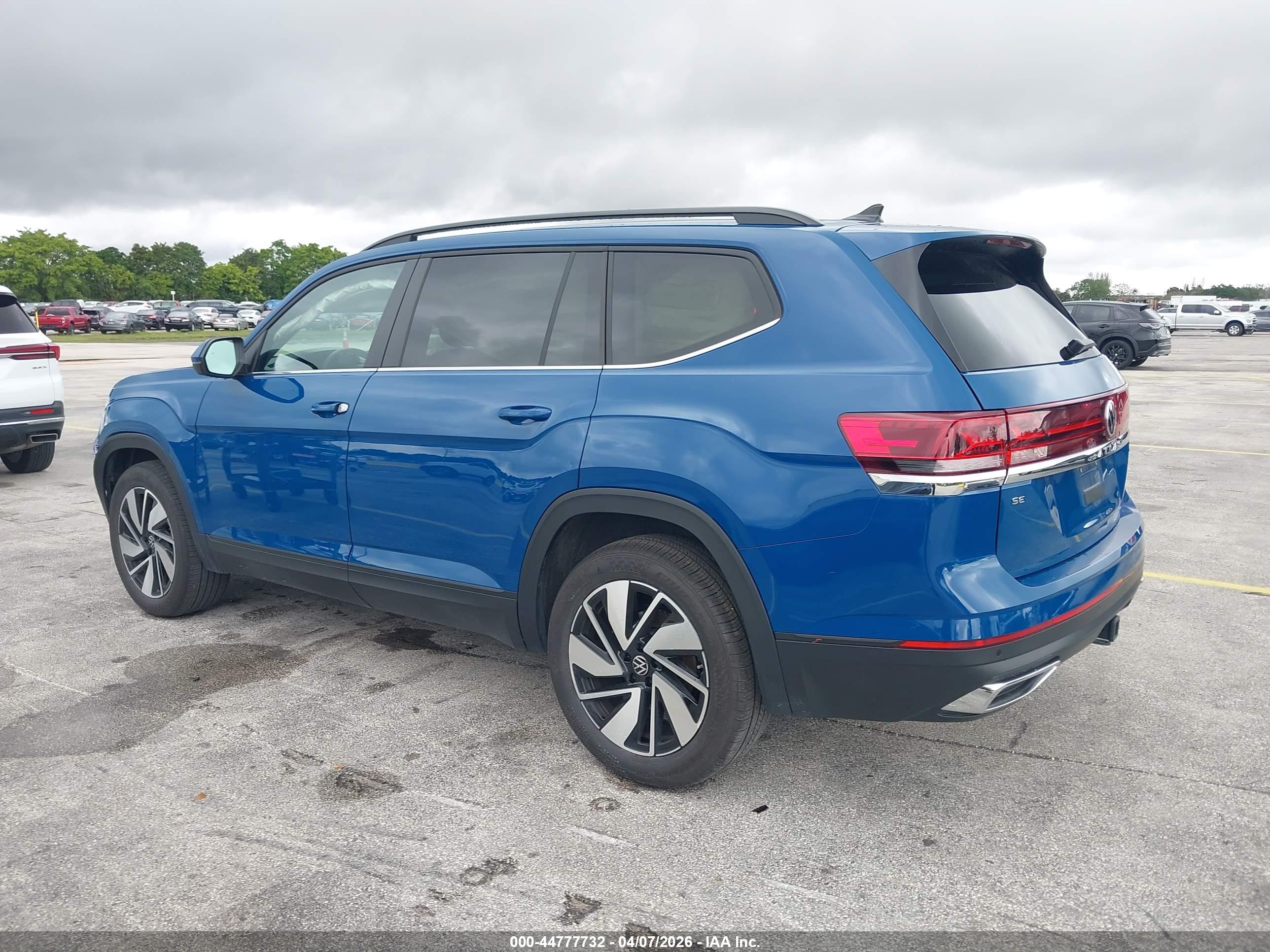 VOLKSWAGEN ATLAS image 3