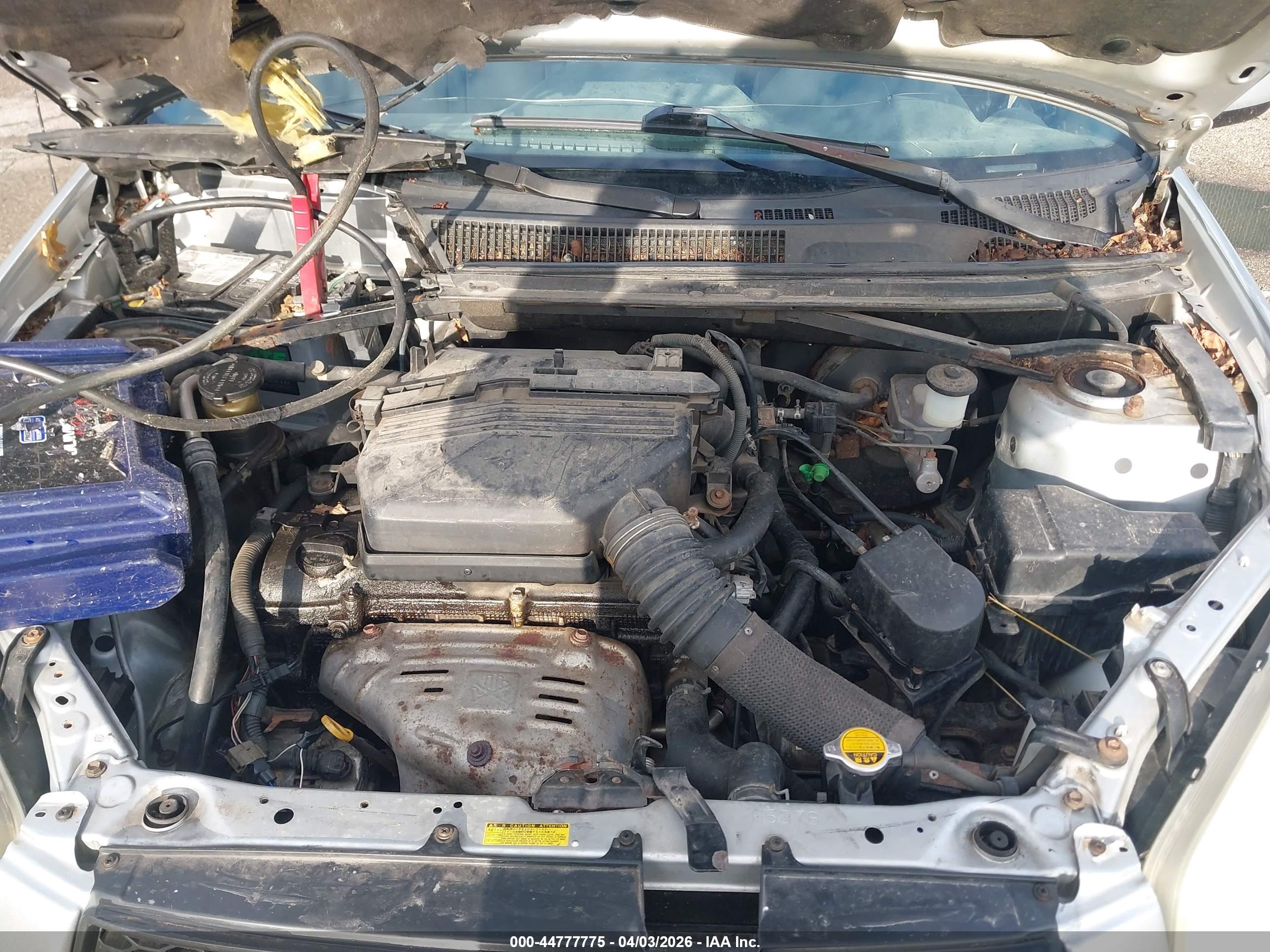 TOYOTA RAV4 image 10