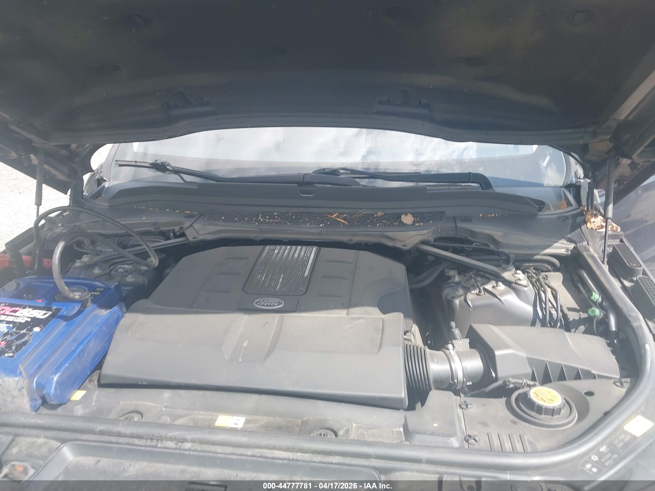 LAND ROVER image 10