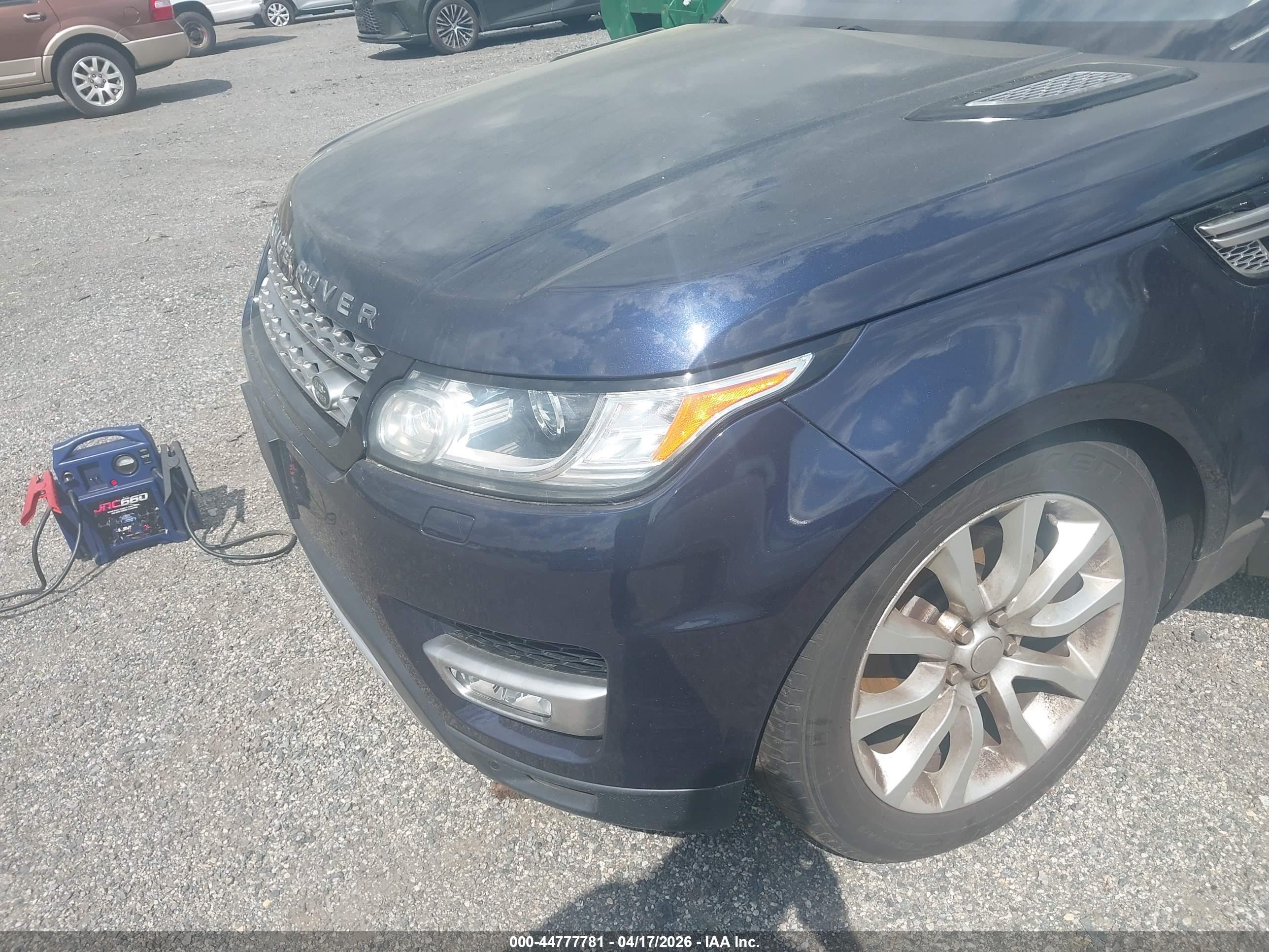 LAND ROVER image 6