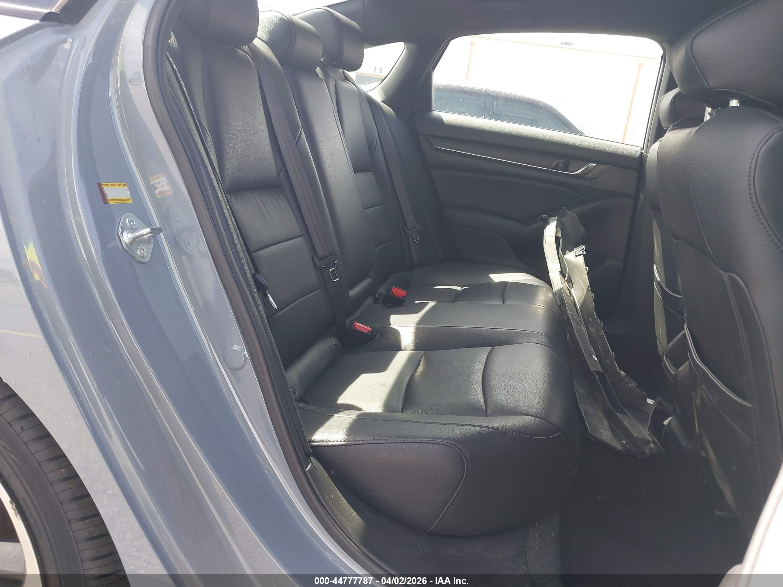 HONDA ACCORD image 8