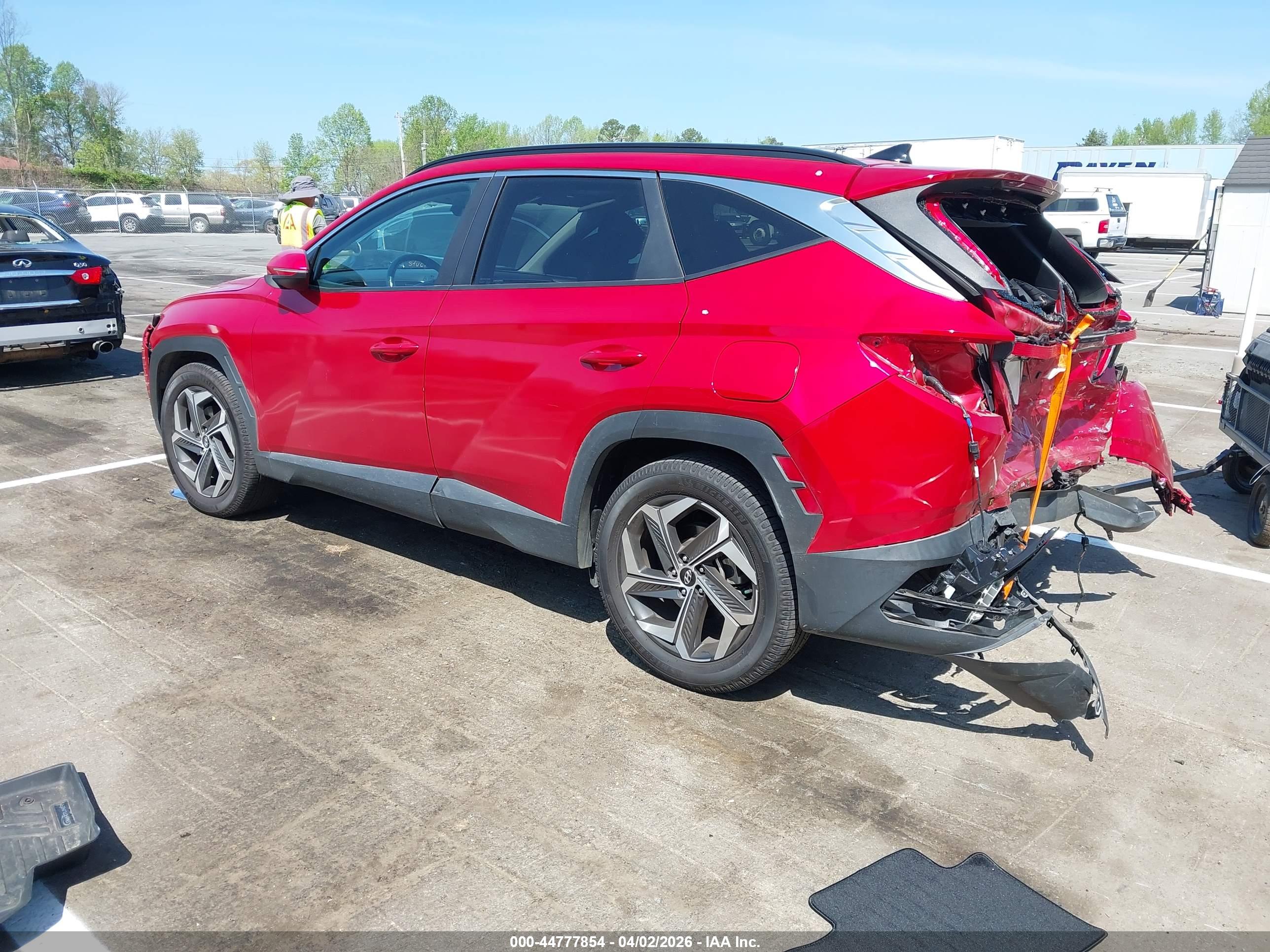 HYUNDAI TUCSON image 3