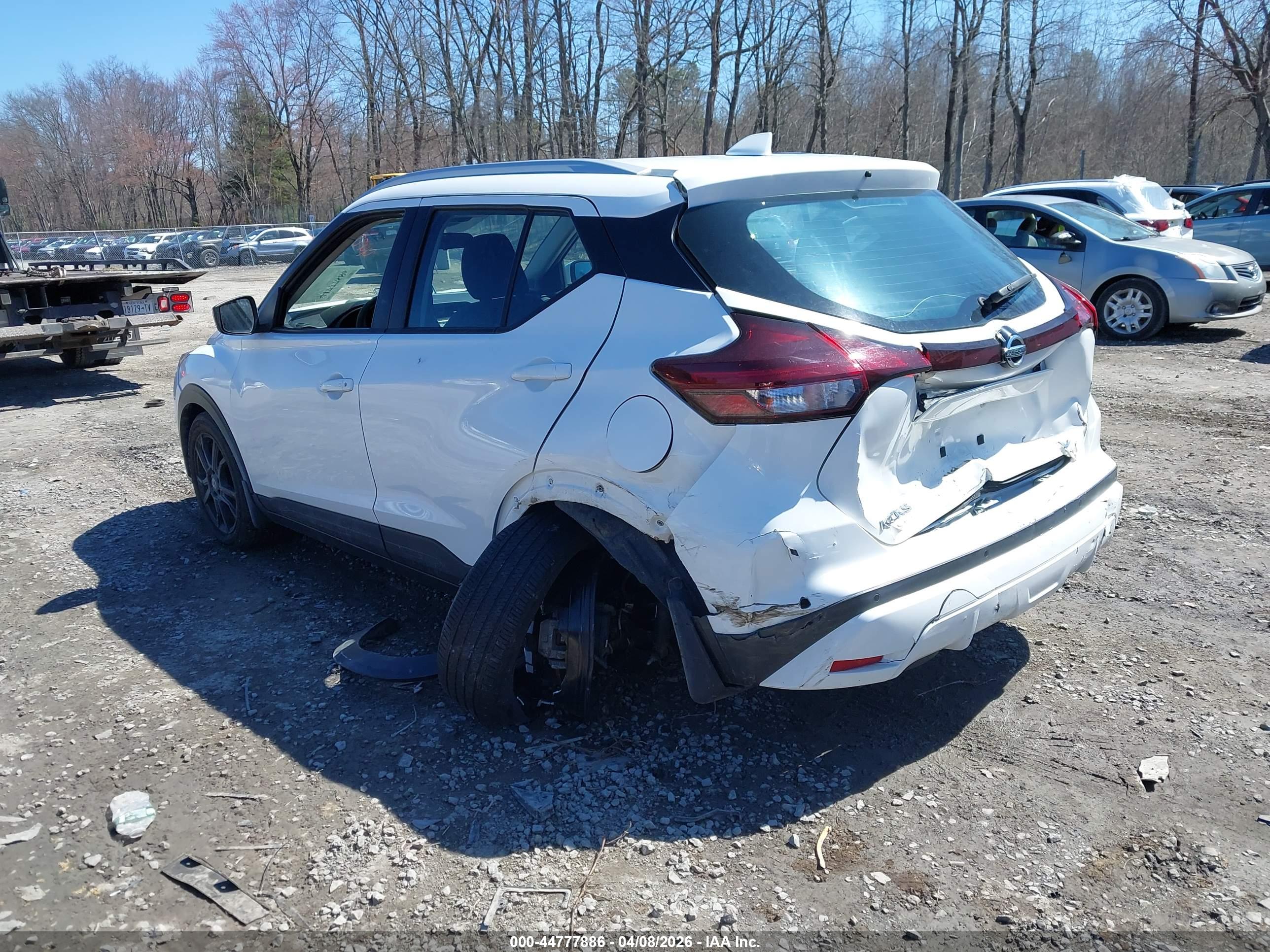 NISSAN KICKS image 3