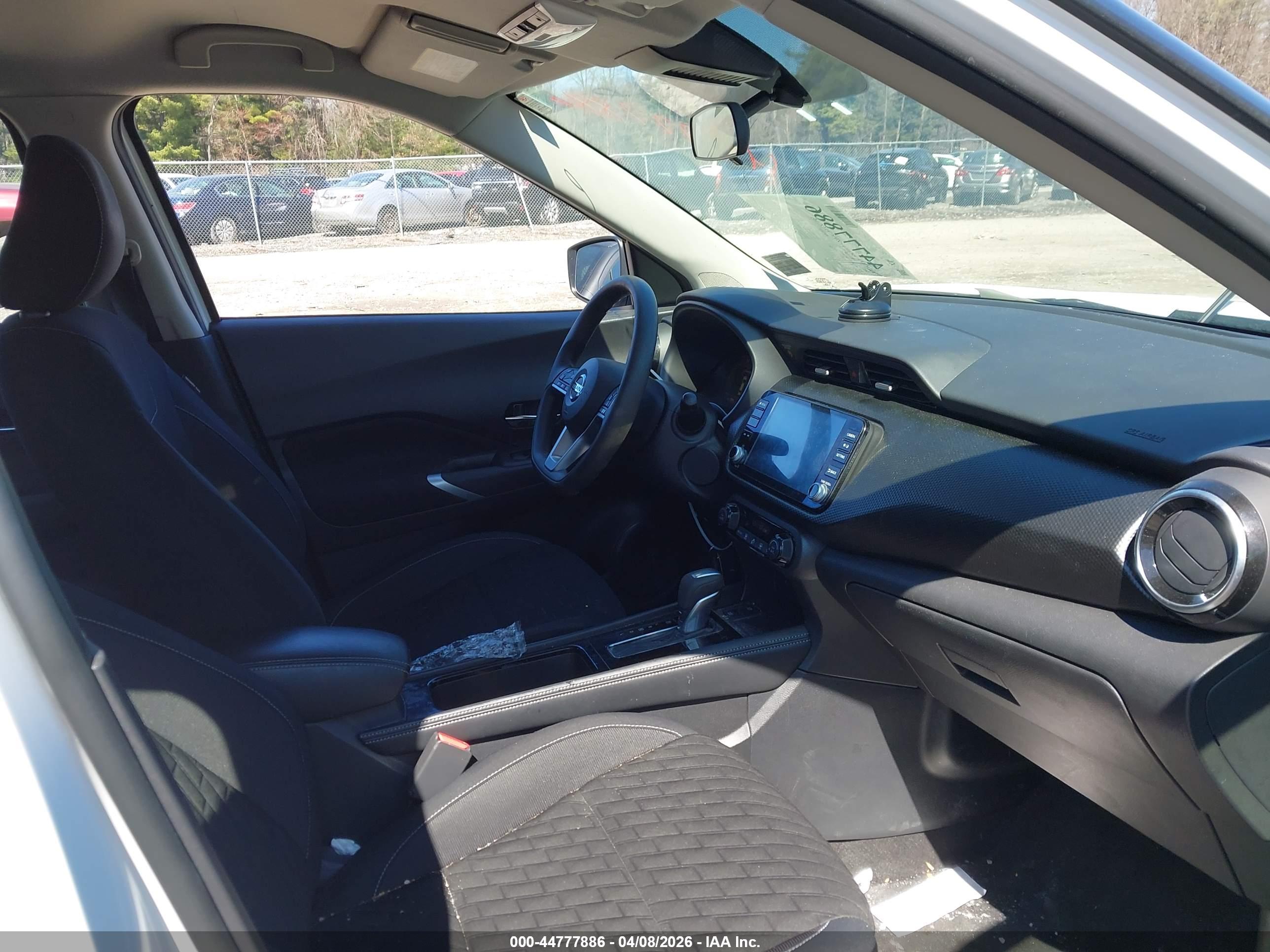 NISSAN KICKS image 5