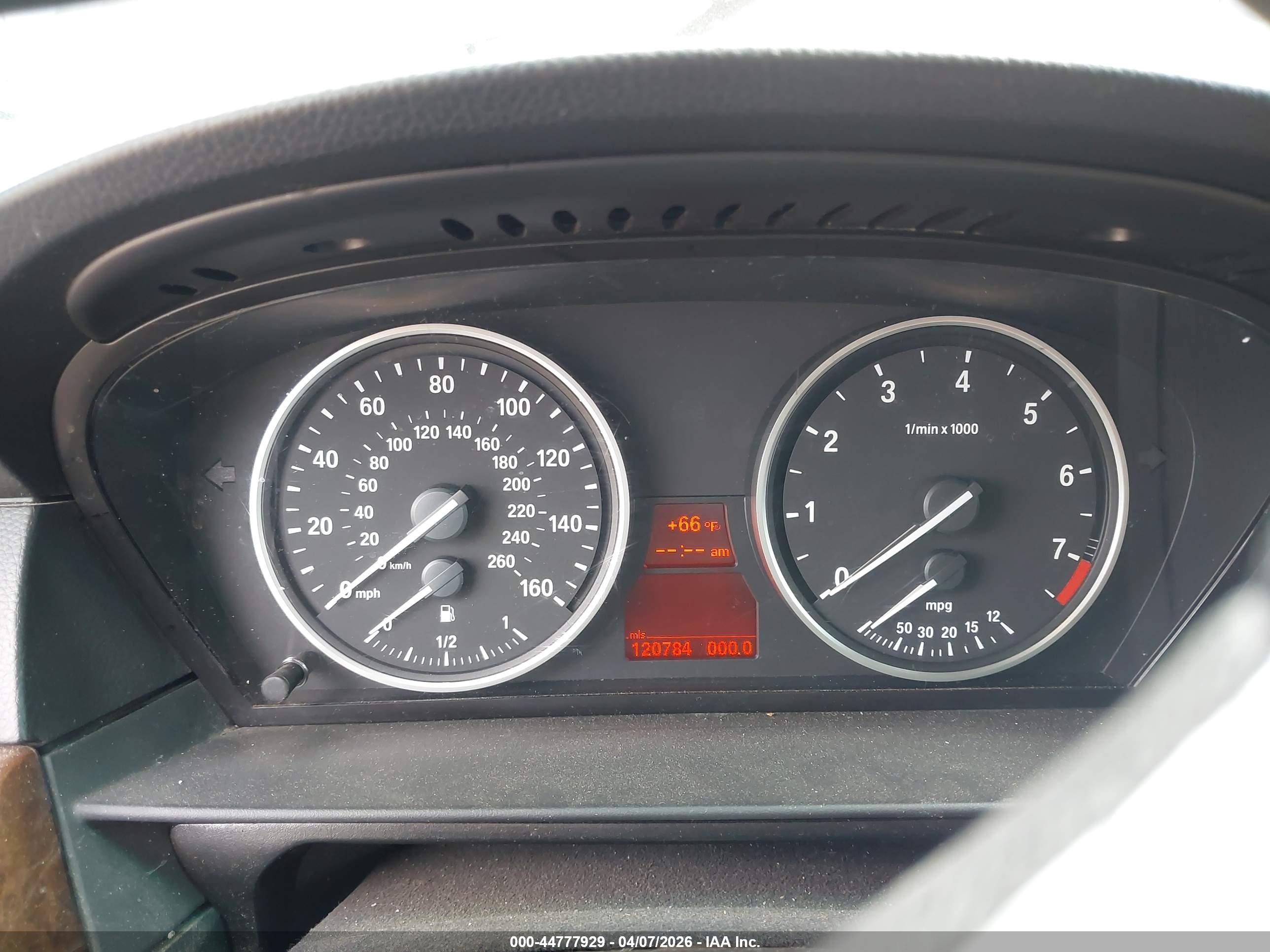 BMW 535XI image 7