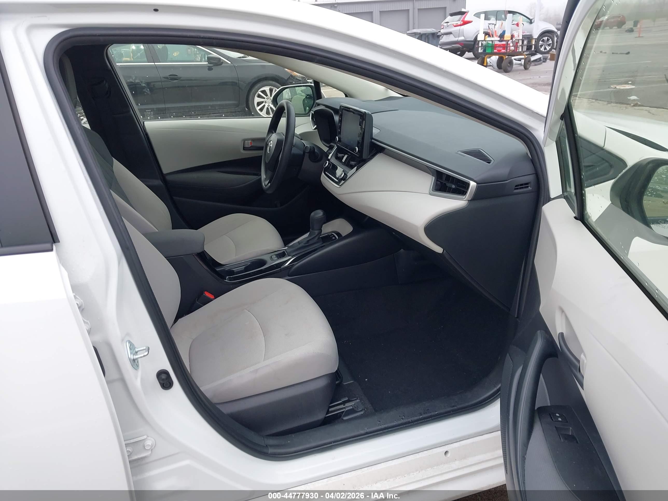 TOYOTA COROLLA image 5