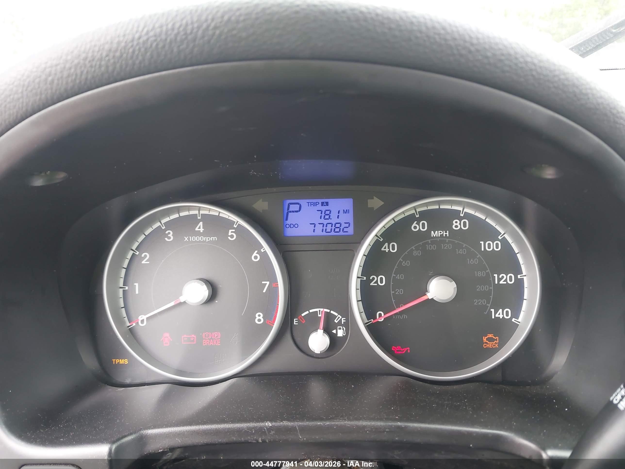 HYUNDAI ACCENT image 7