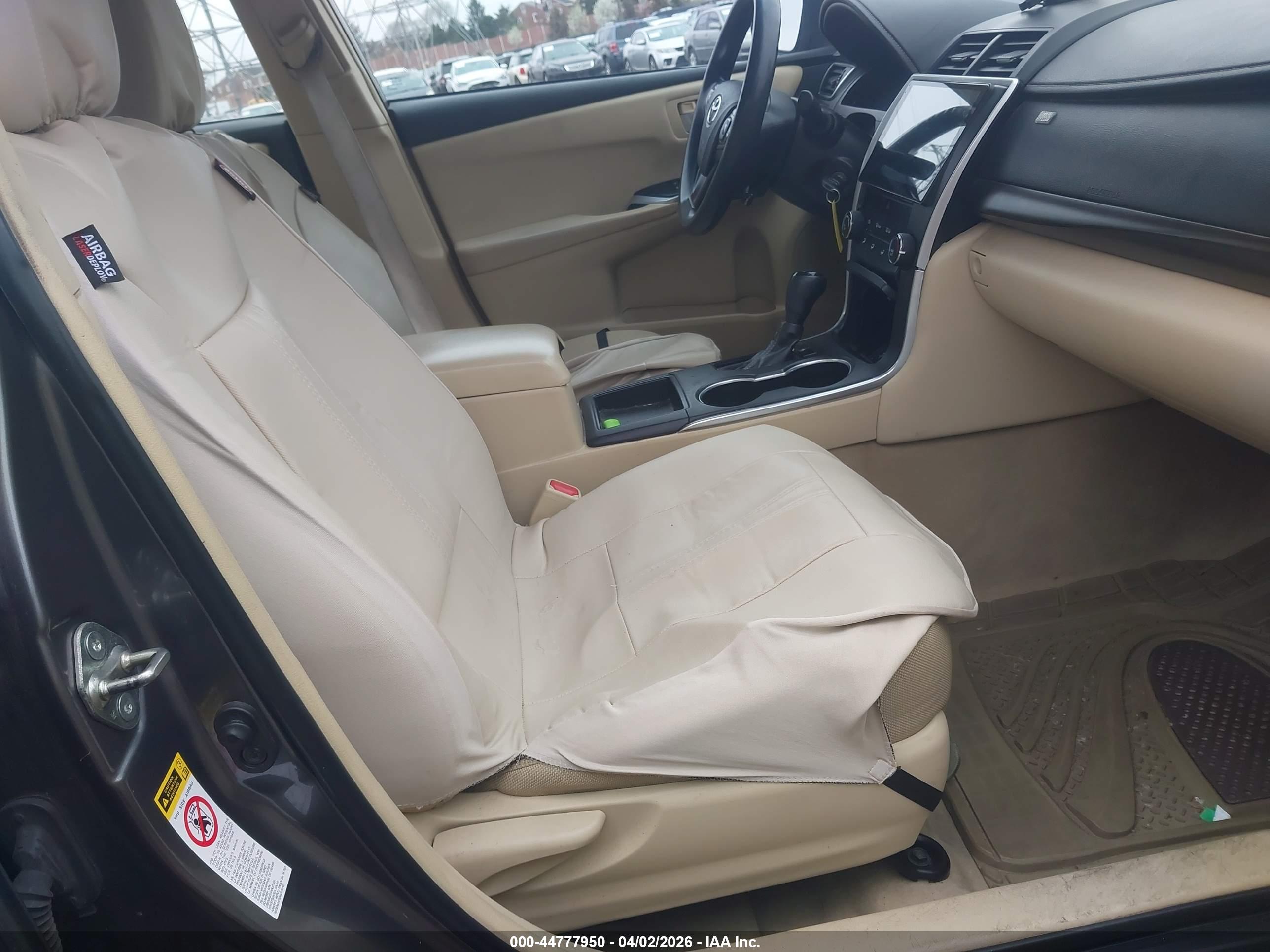 TOYOTA CAMRY image 5