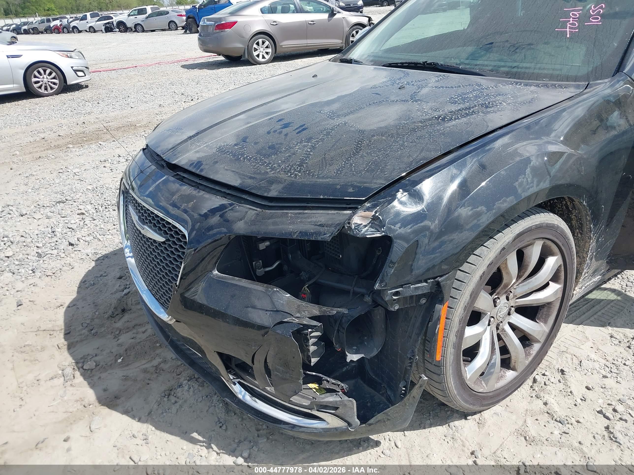 CHRYSLER 300 image 6