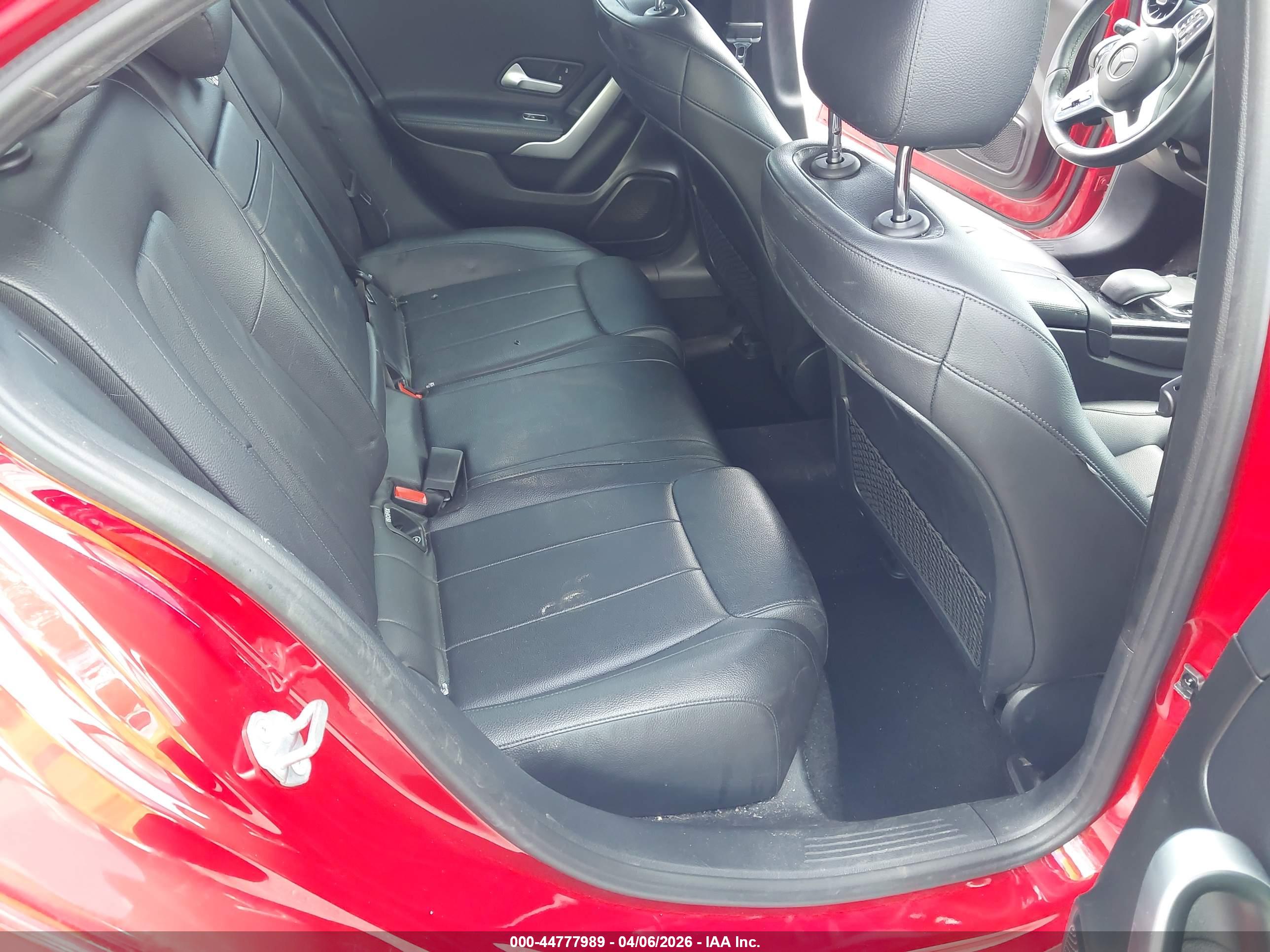 MERCEDES-BENZ A image 8
