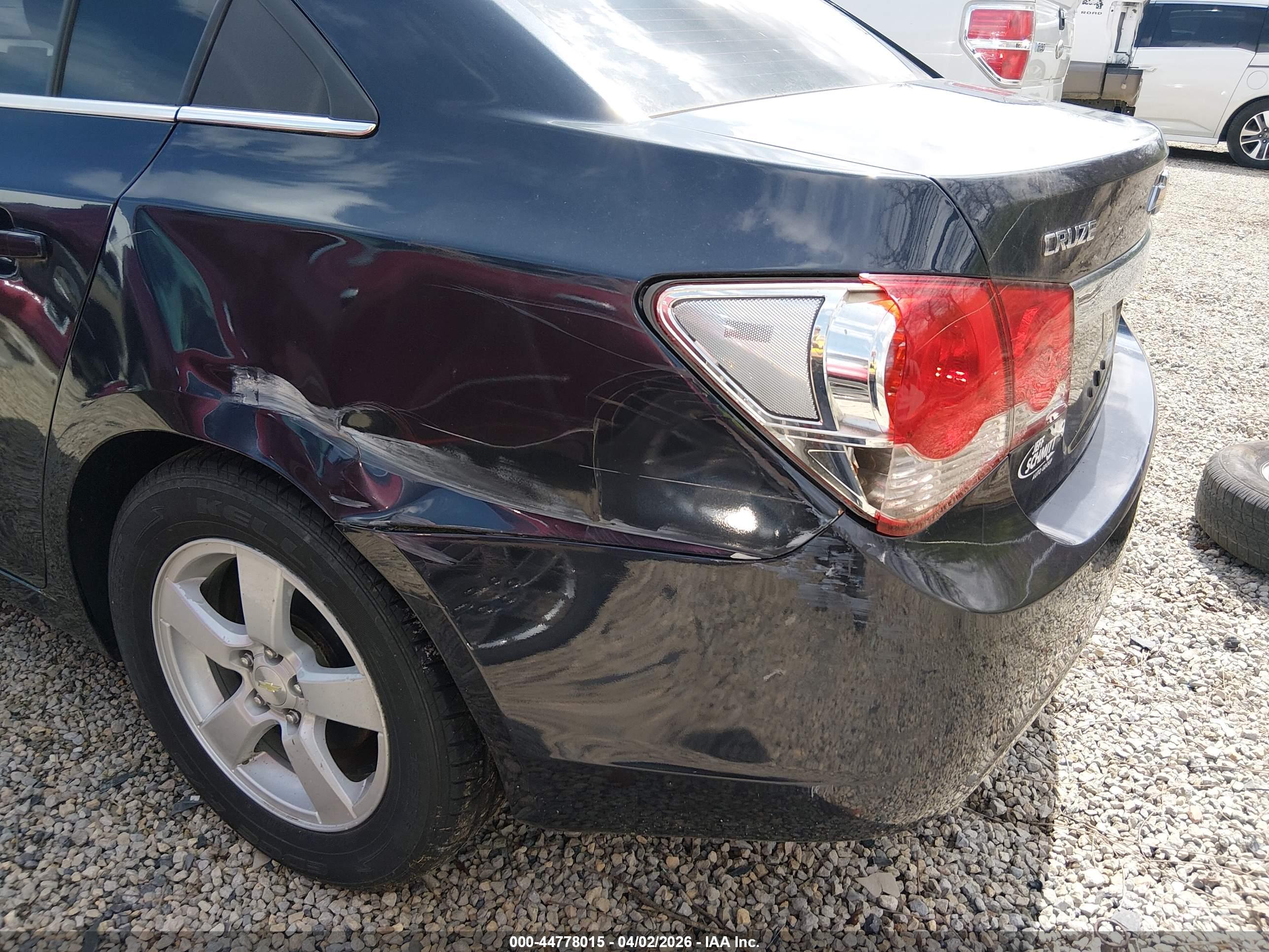 CHEVROLET CRUZE image 6