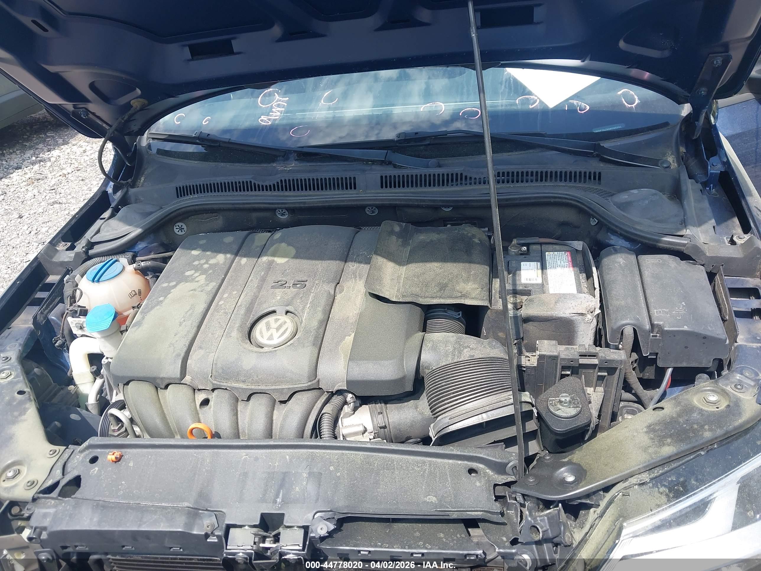 VOLKSWAGEN JETTA image 10