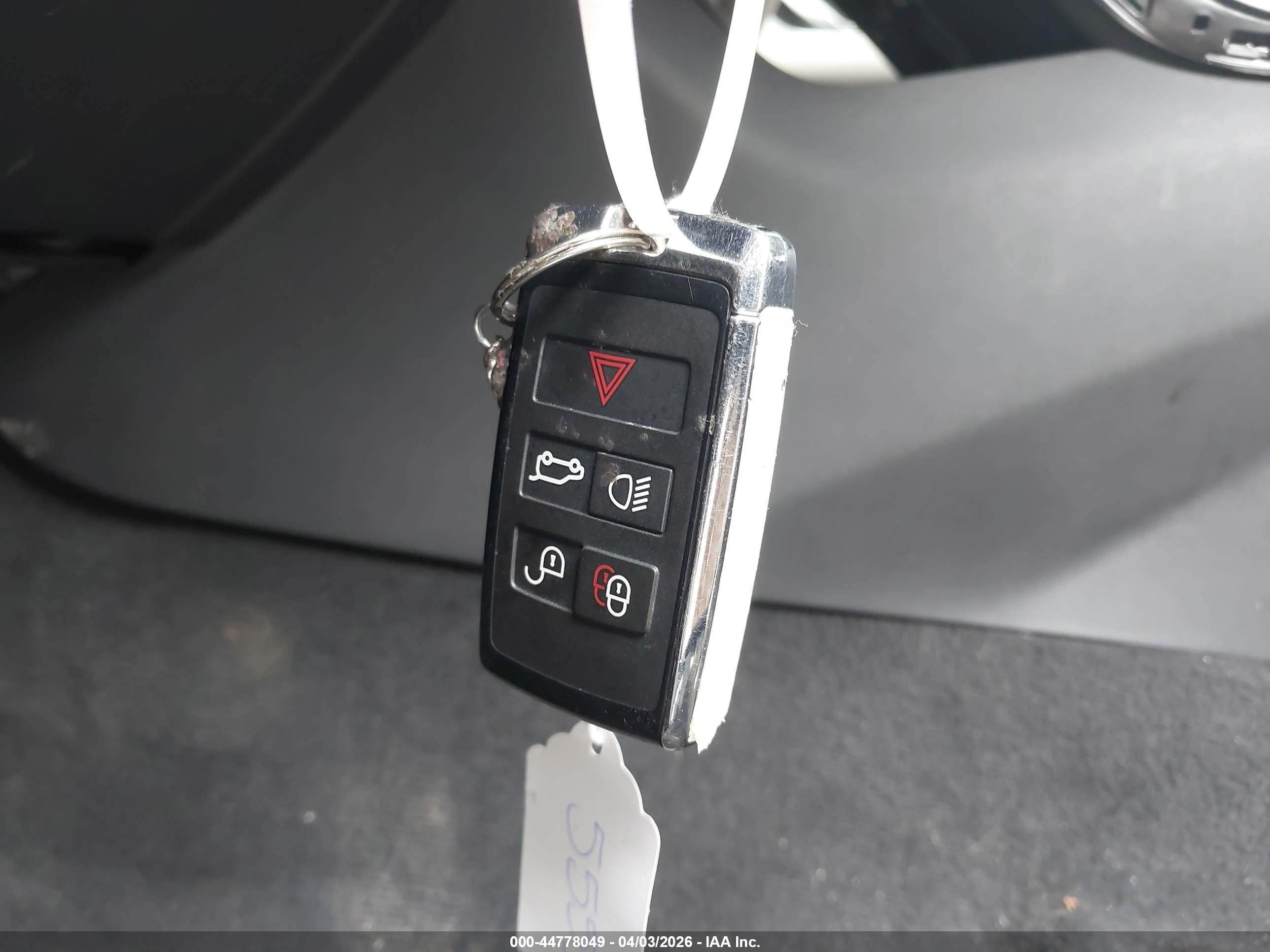 LAND ROVER image 11