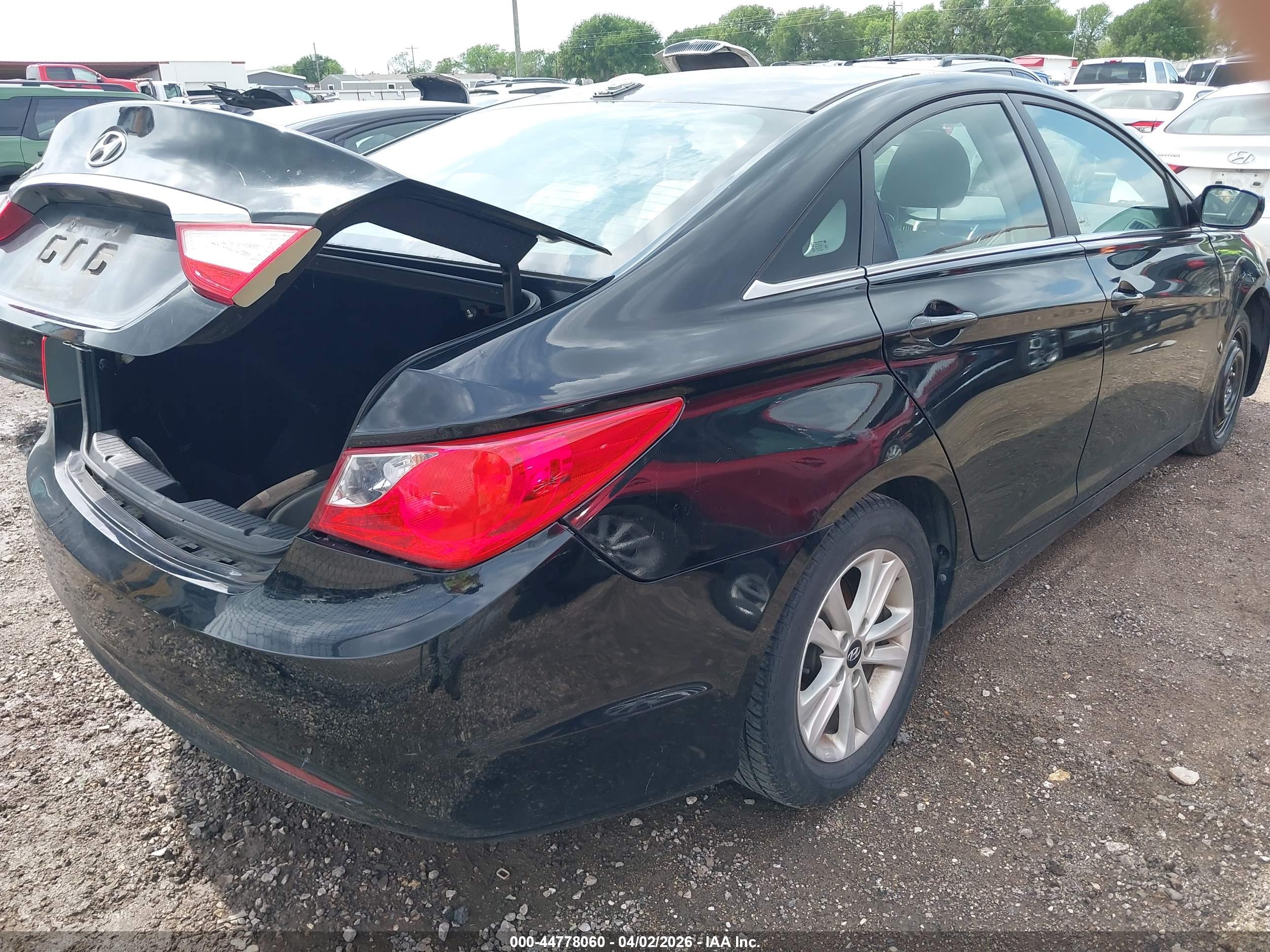 HYUNDAI SONATA image 4