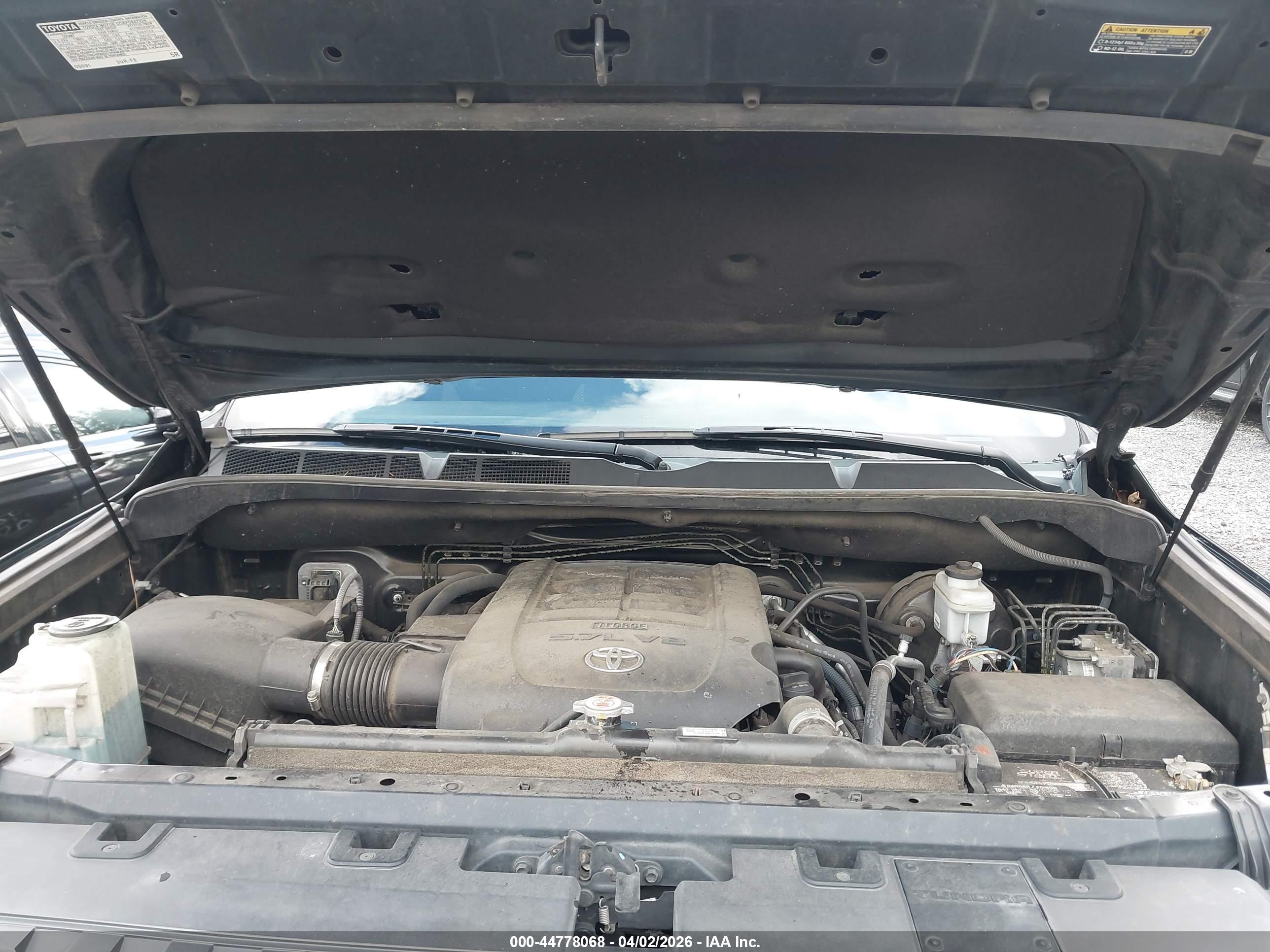 TOYOTA TUNDRA image 10