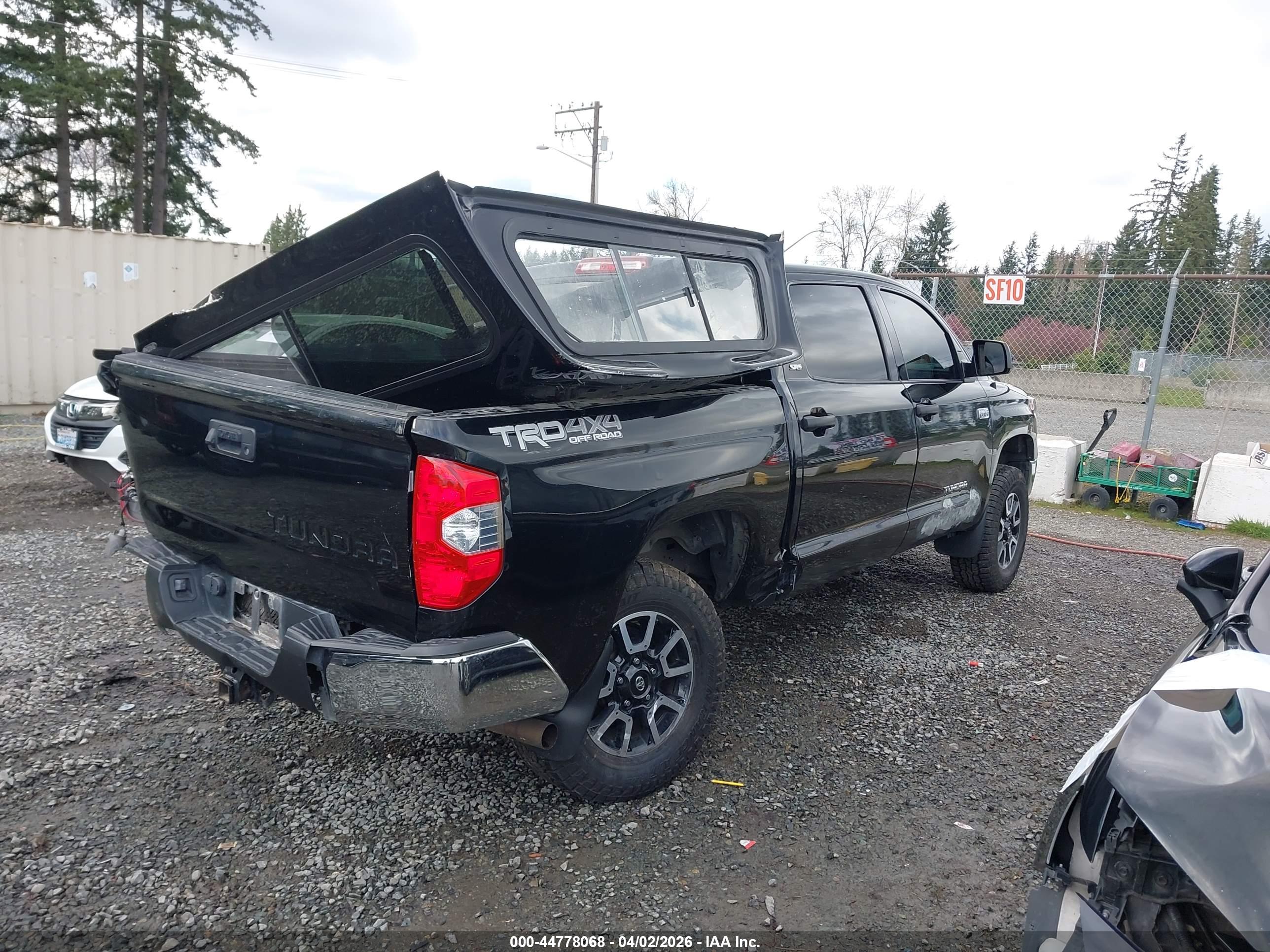 TOYOTA TUNDRA image 4