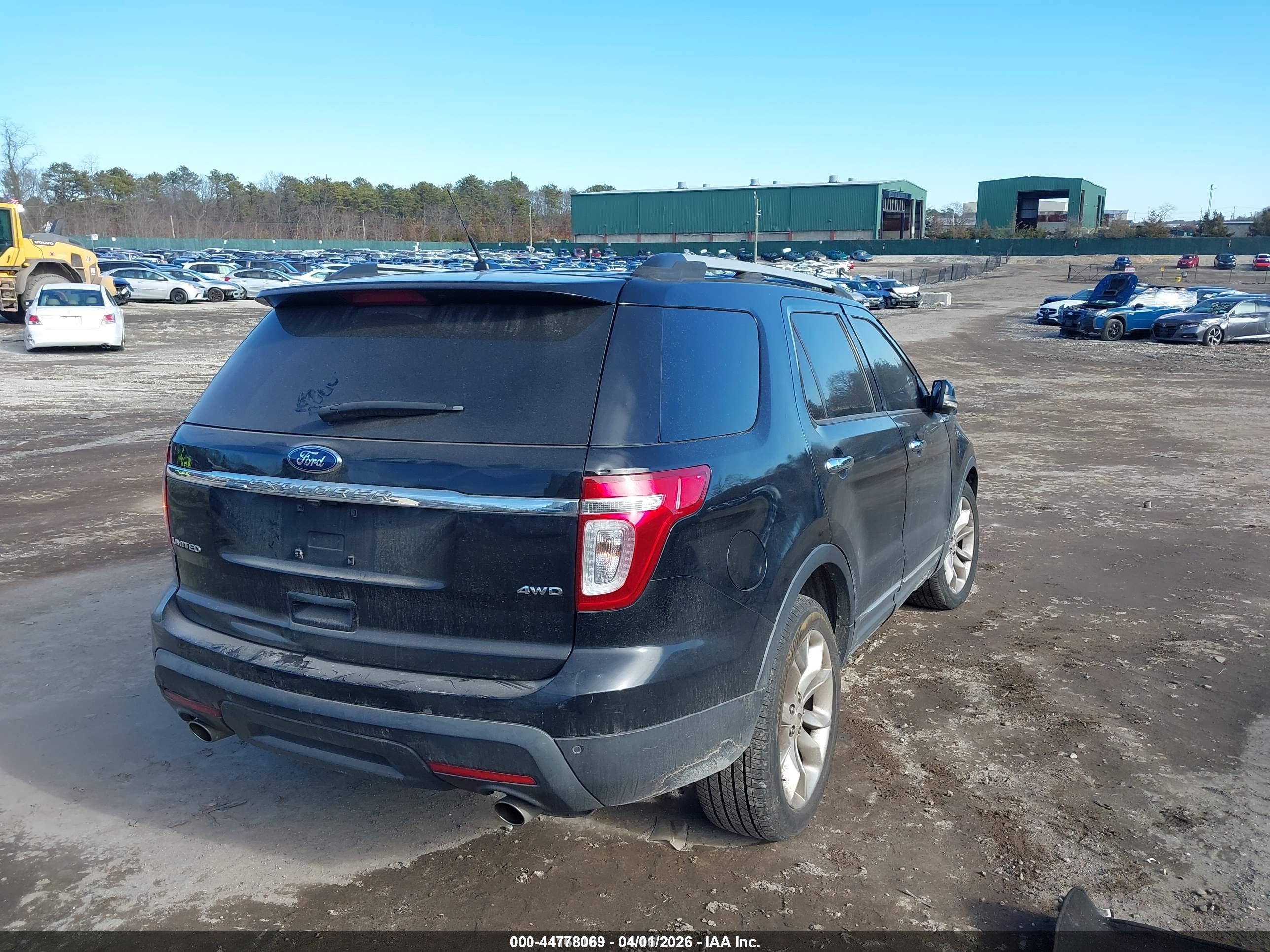 FORD EXPLORER image 4