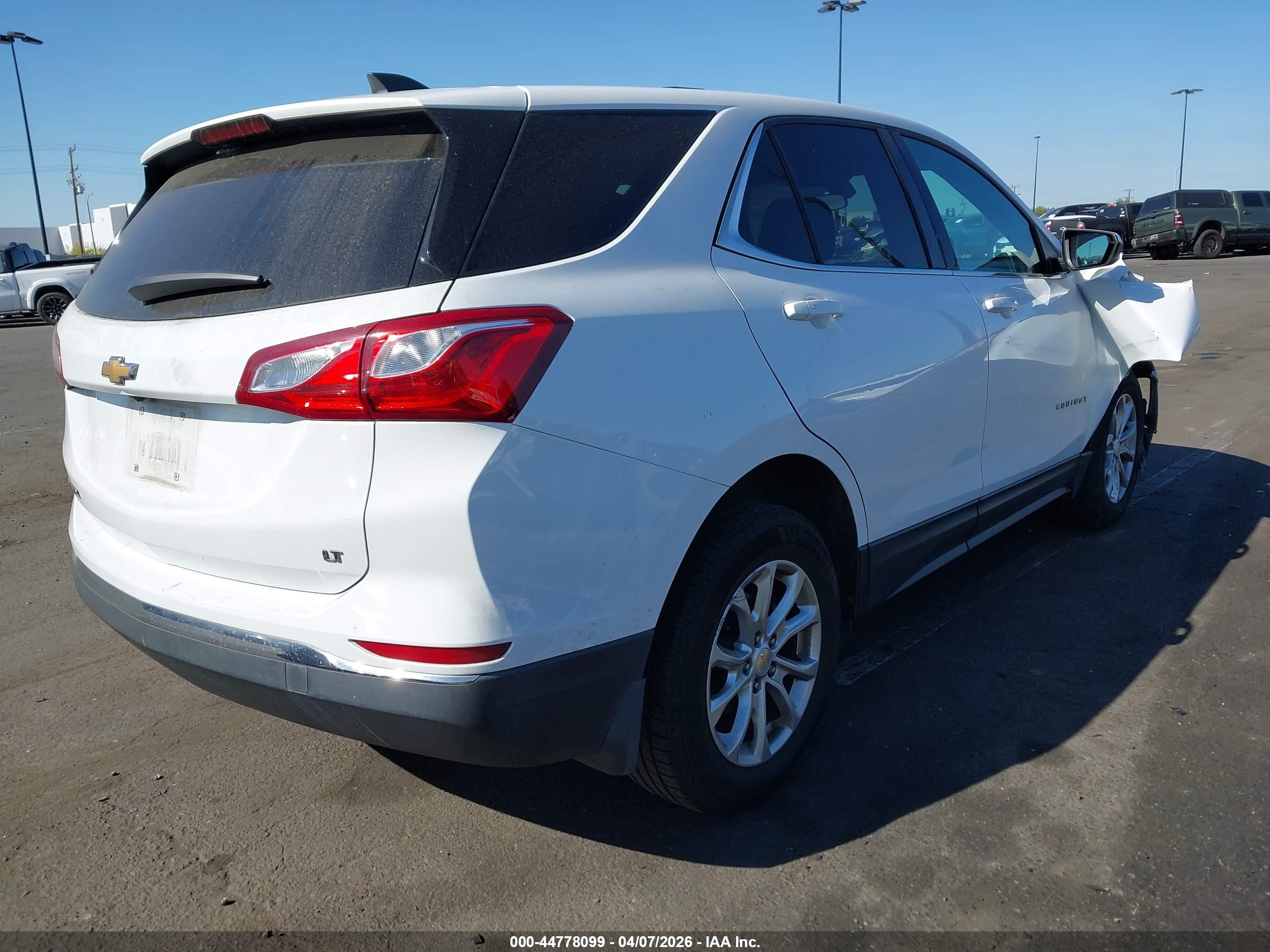 CHEVROLET EQUINOX image 4