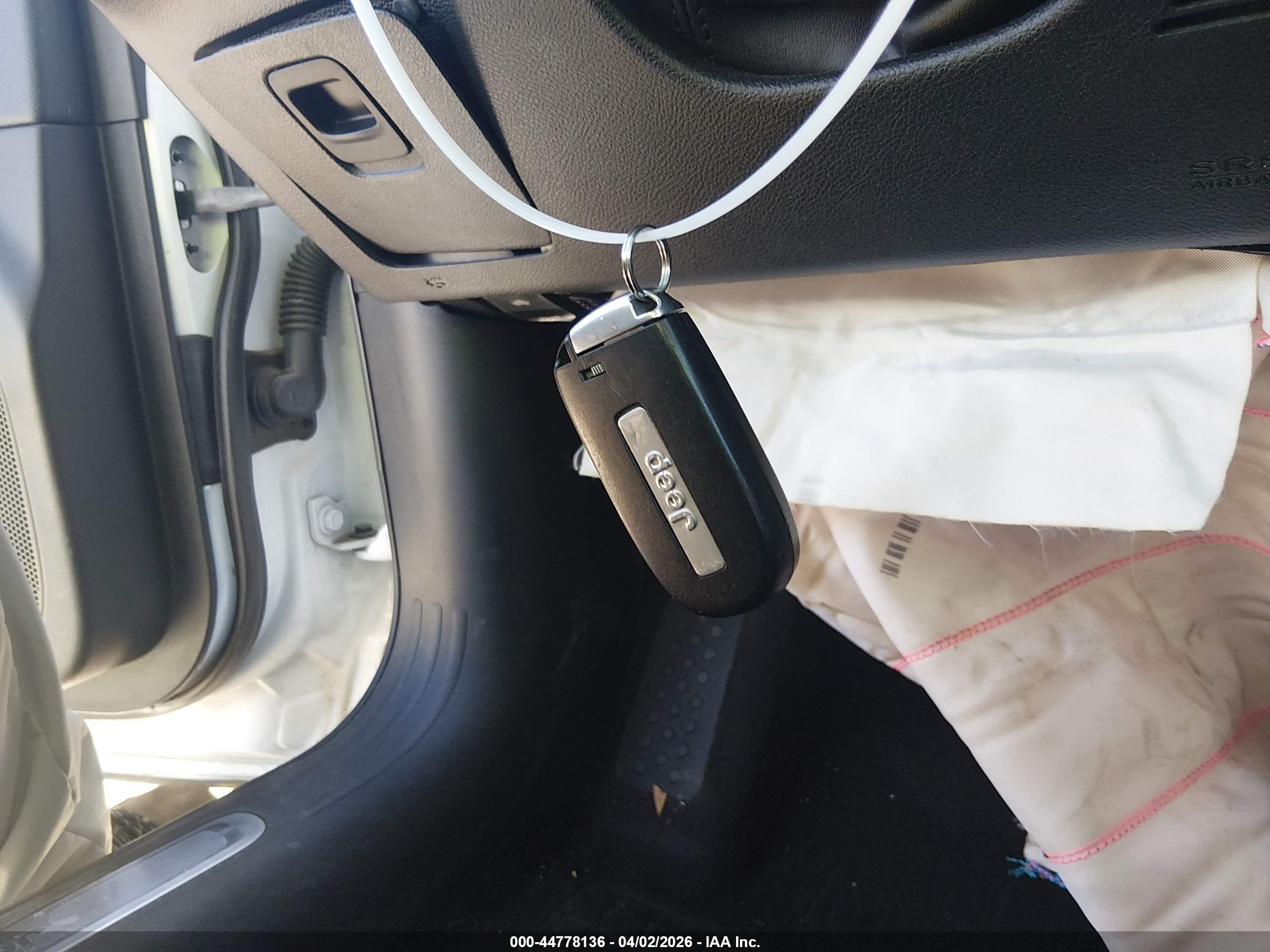 JEEP CHEROKEE image 11
