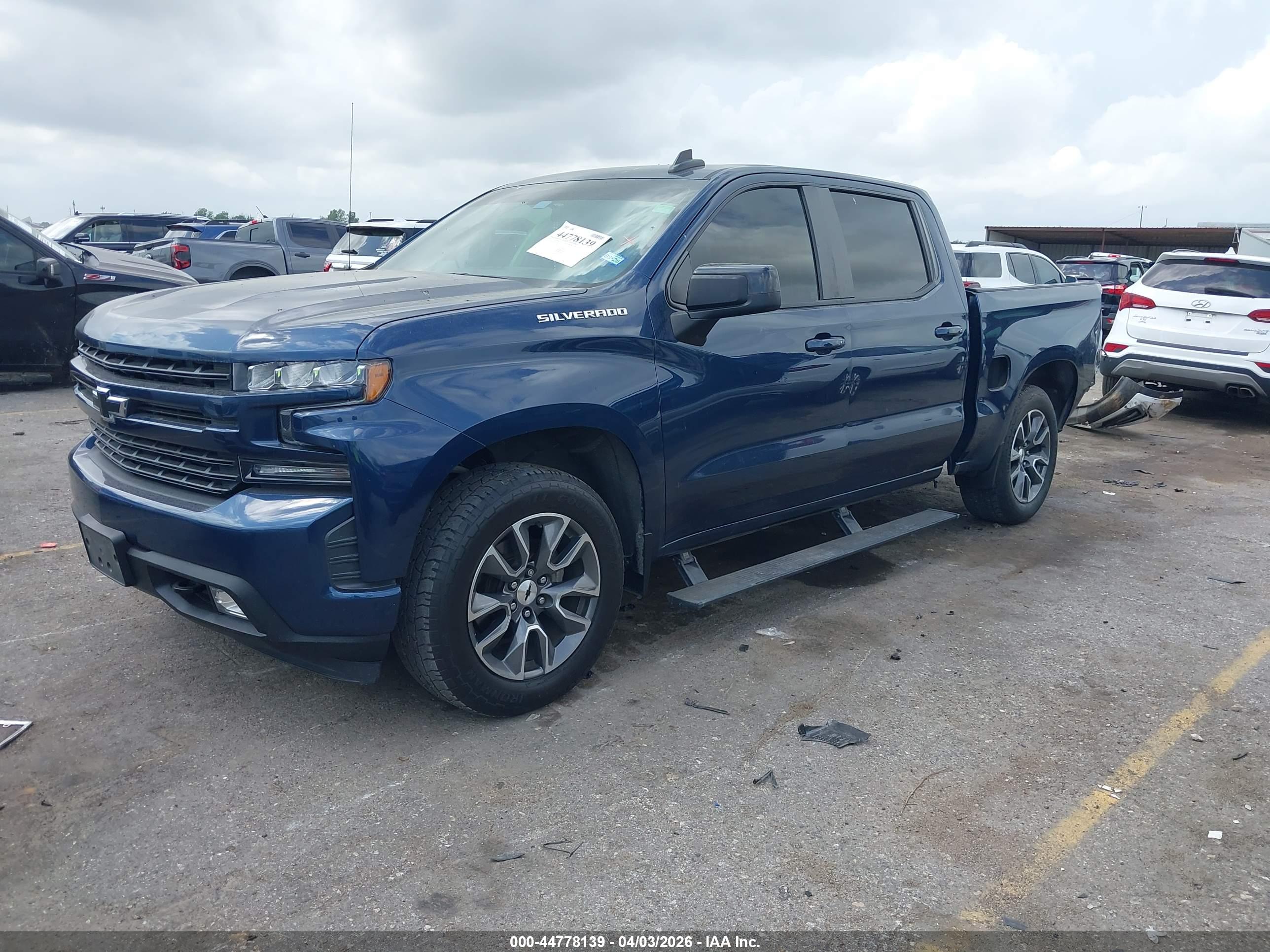 CHEVROLET SILVERADO image 2