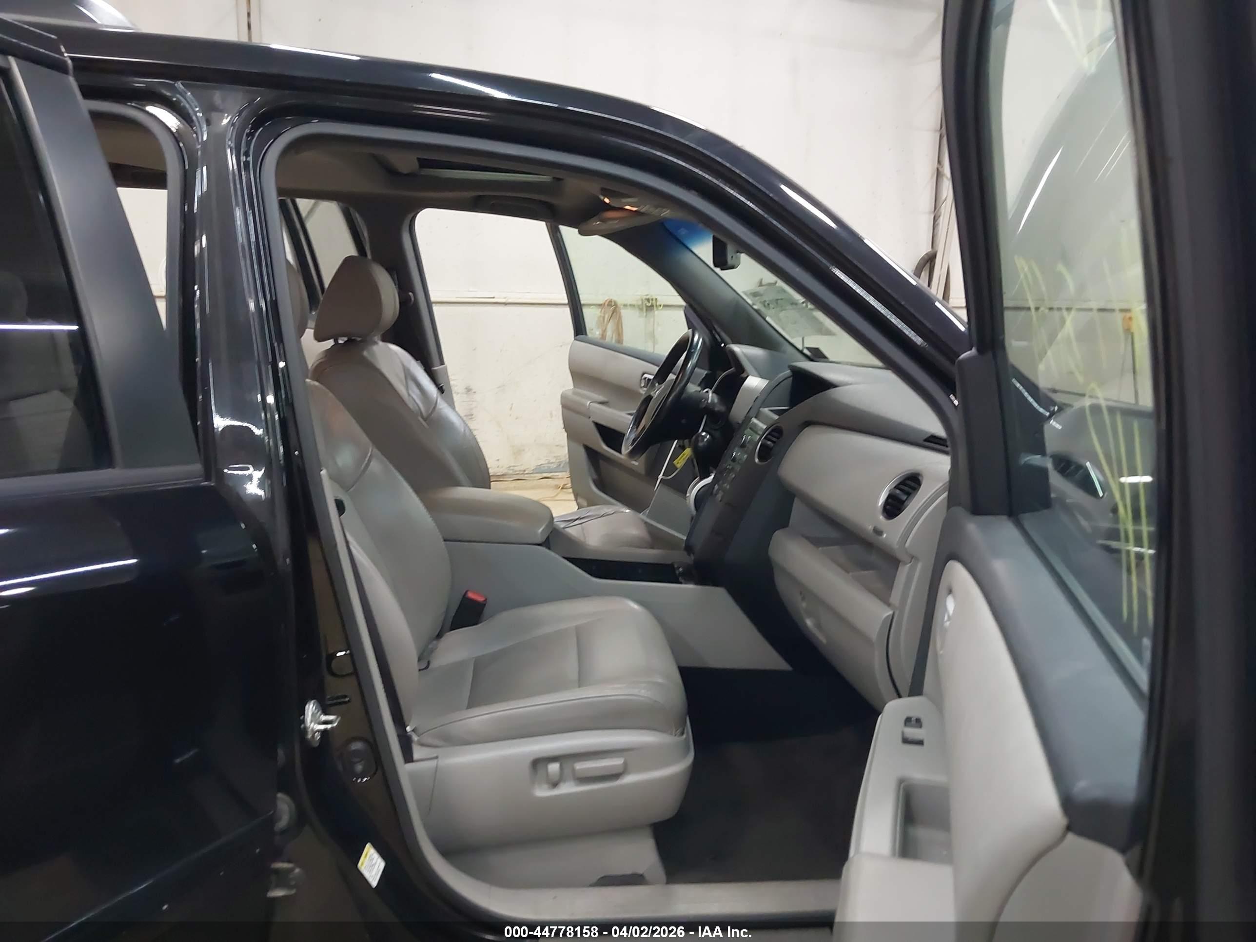 HONDA PILOT image 5