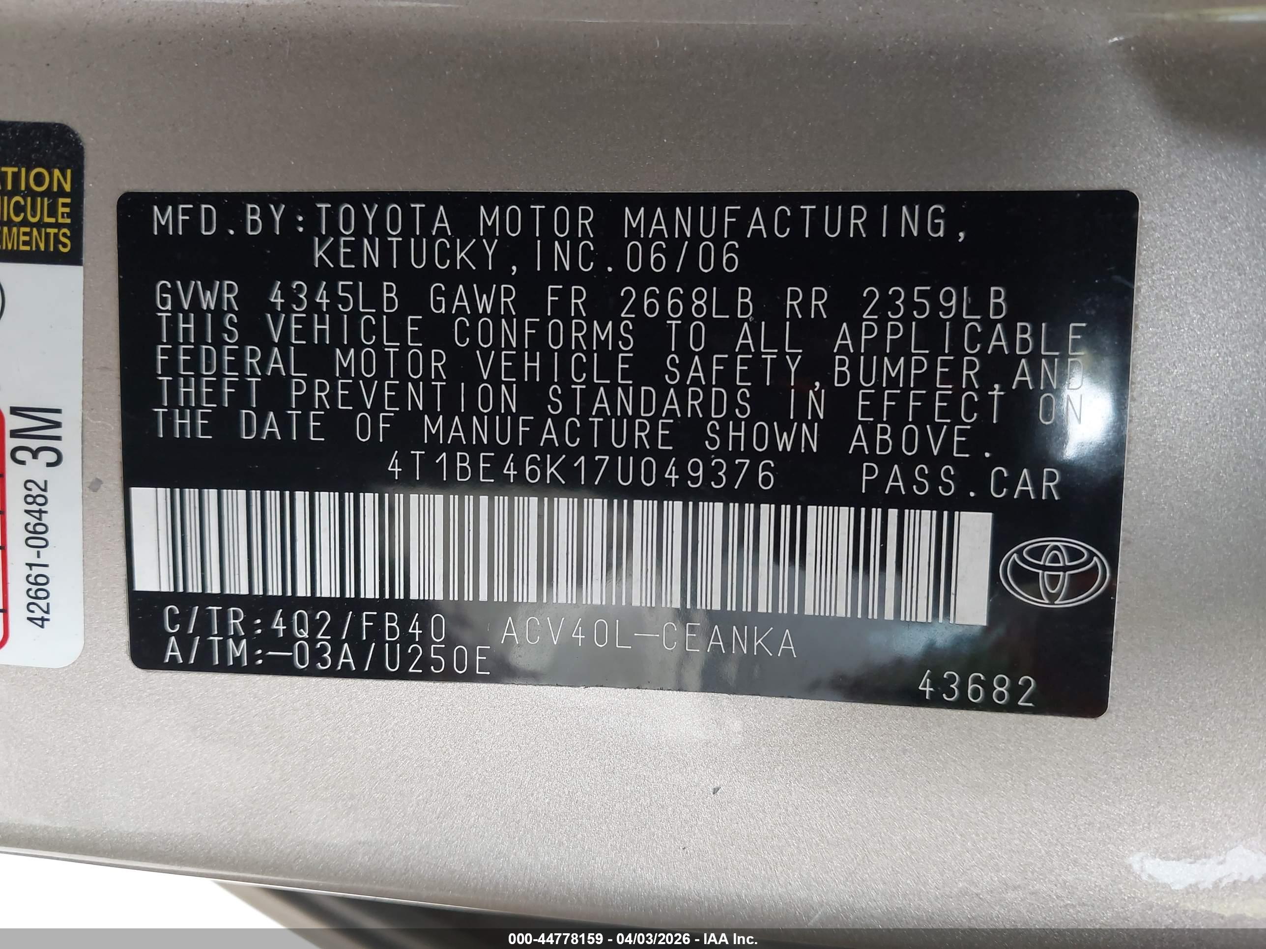 TOYOTA CAMRY image 9