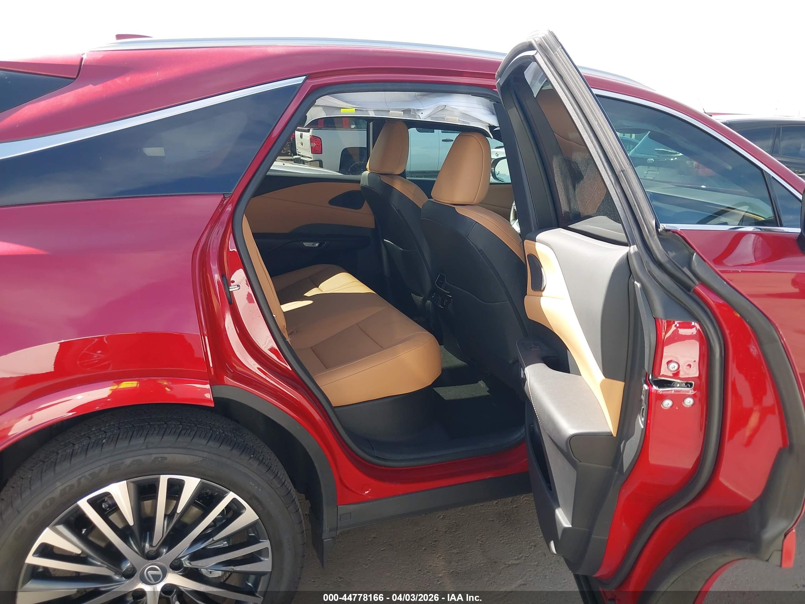 LEXUS RX image 8