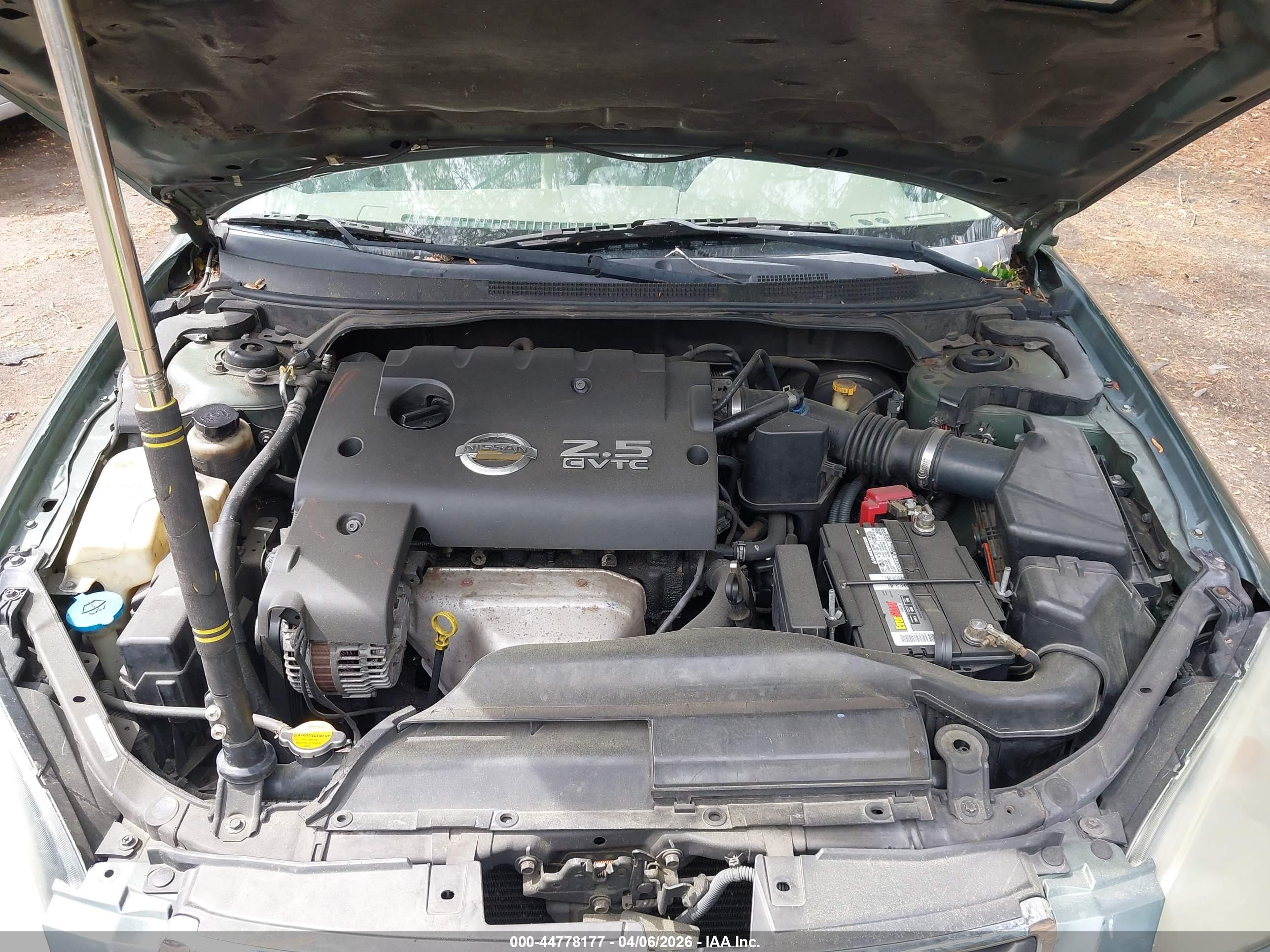 NISSAN ALTIMA image 10