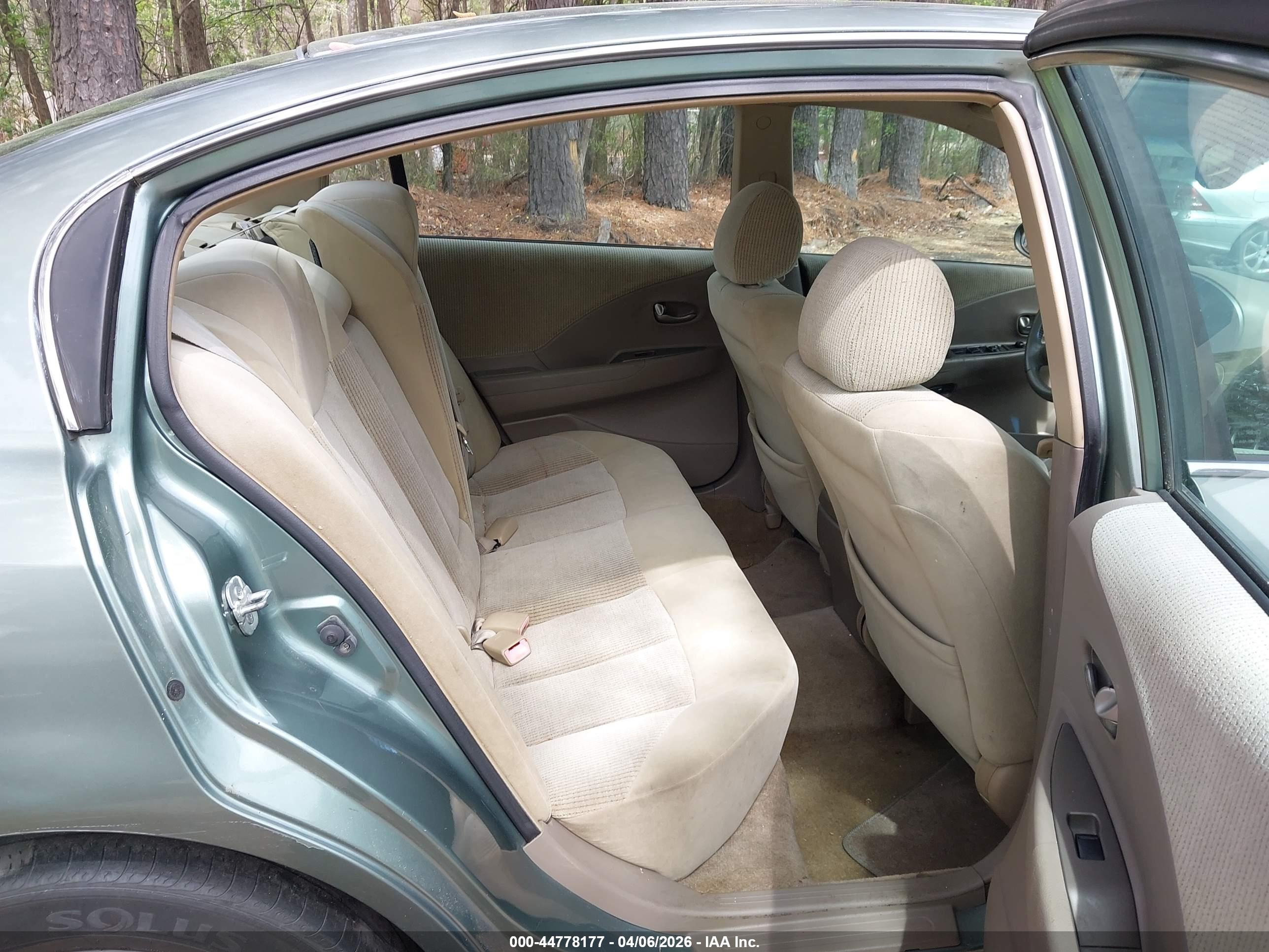 NISSAN ALTIMA image 8