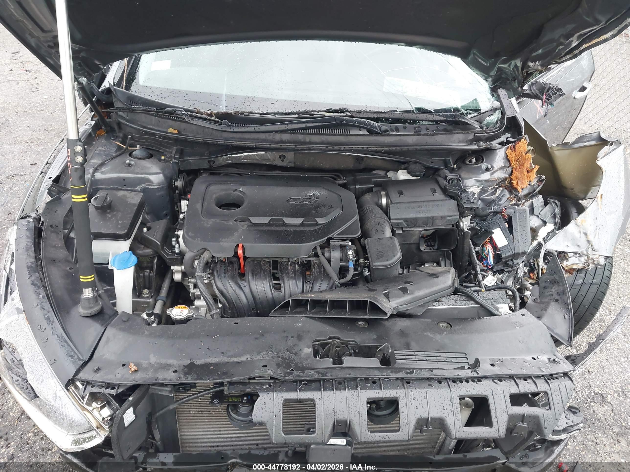HYUNDAI SONATA image 10