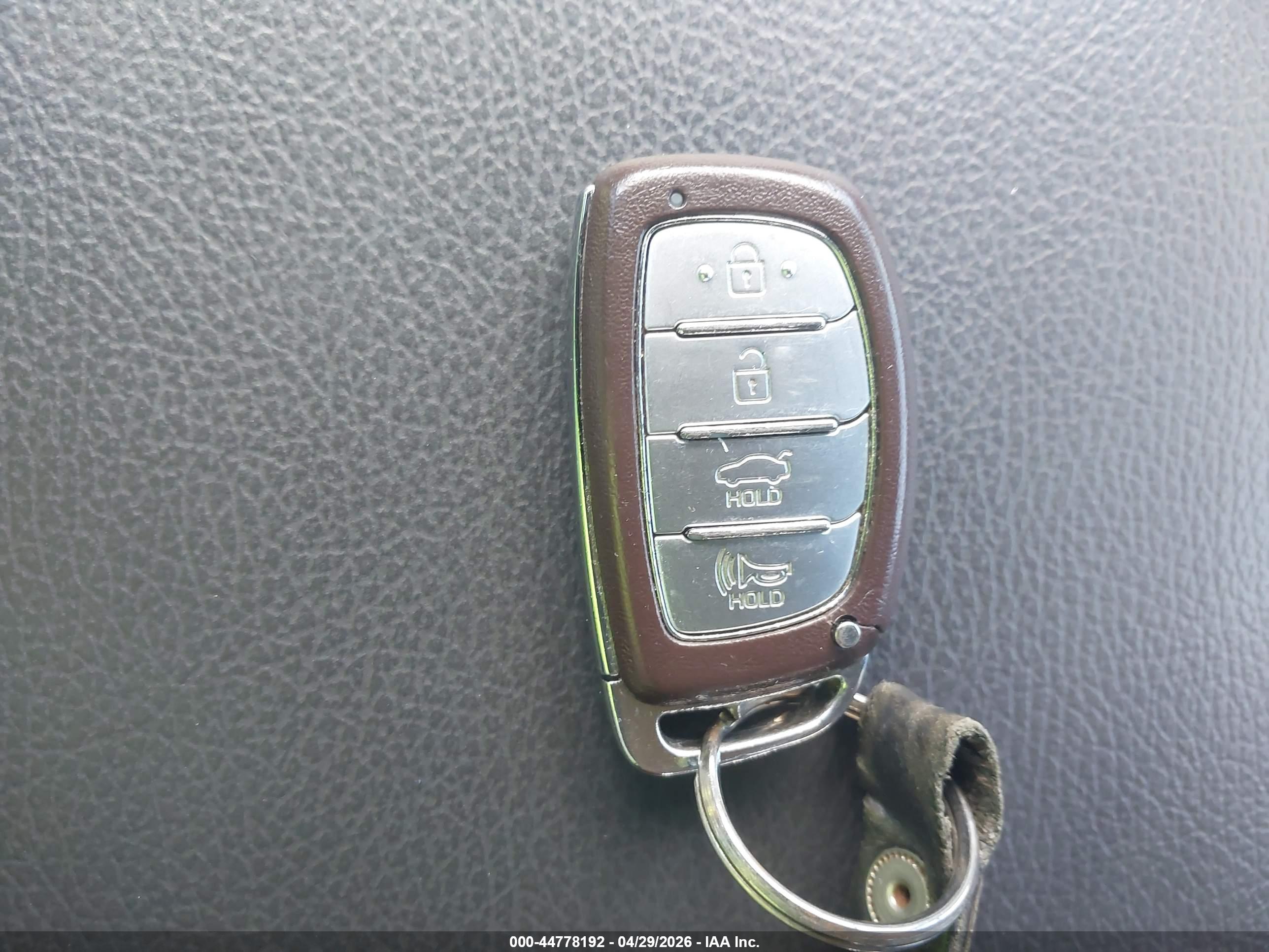 HYUNDAI SONATA image 11