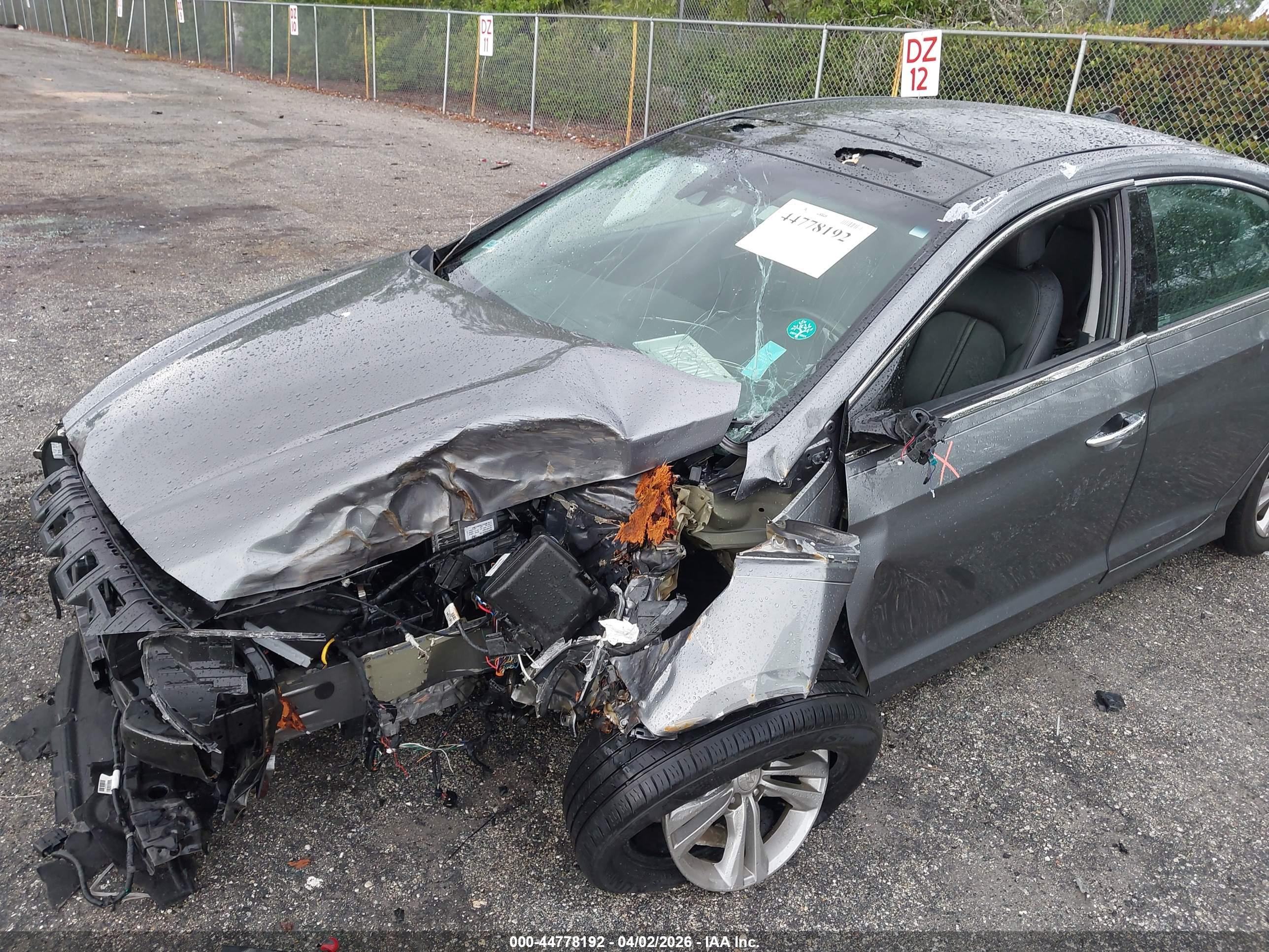 HYUNDAI SONATA image 6