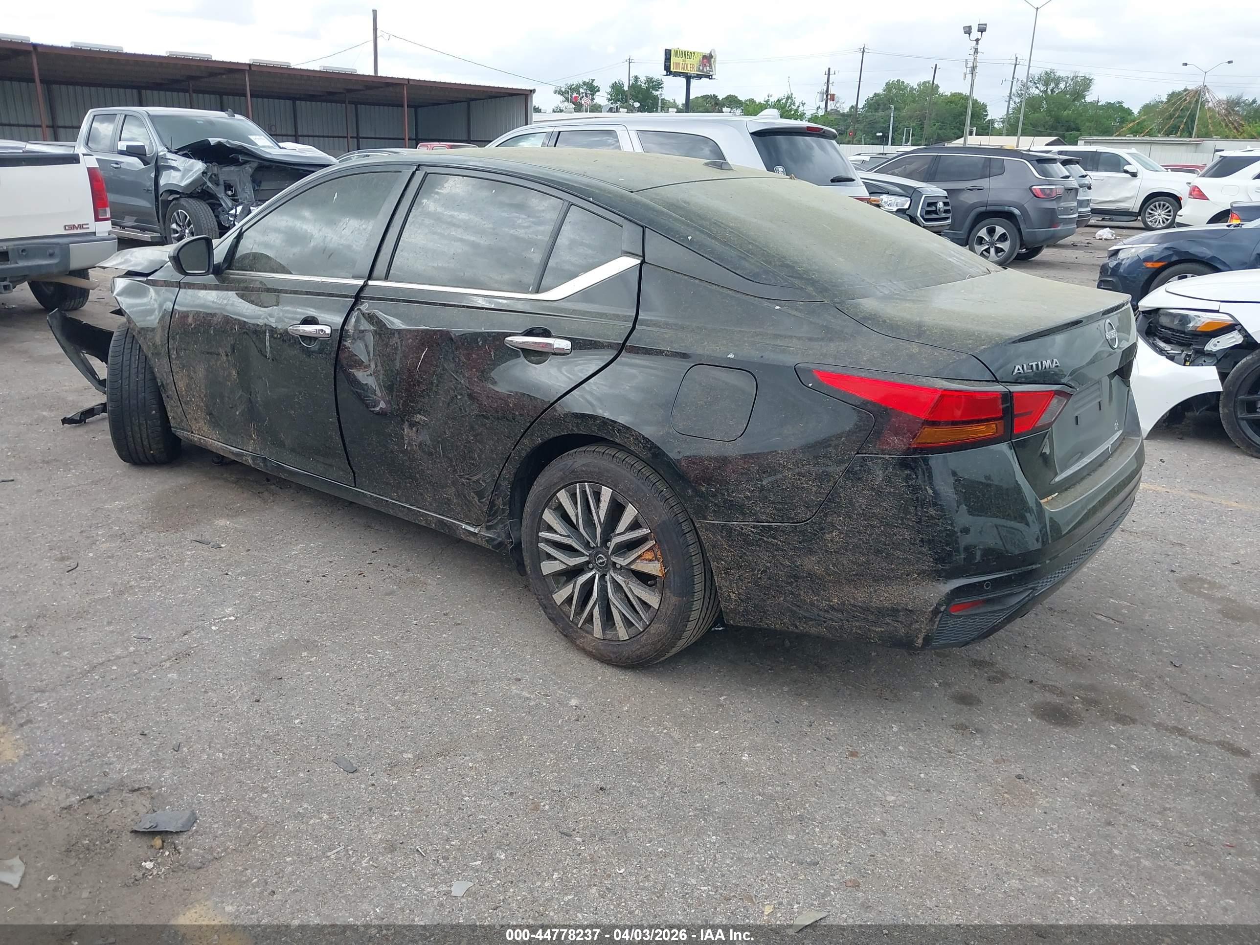 NISSAN ALTIMA image 3