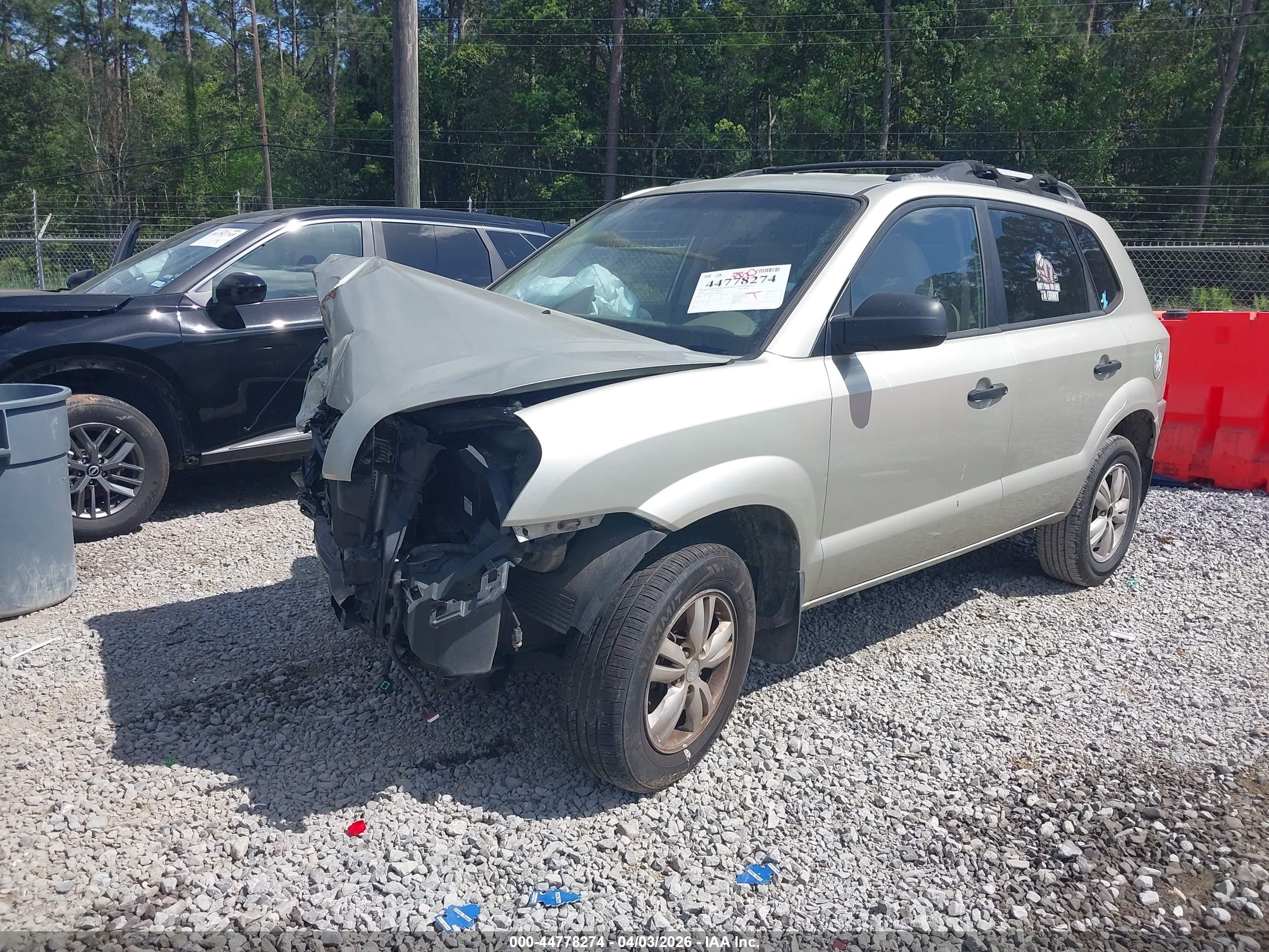 HYUNDAI TUCSON image 2