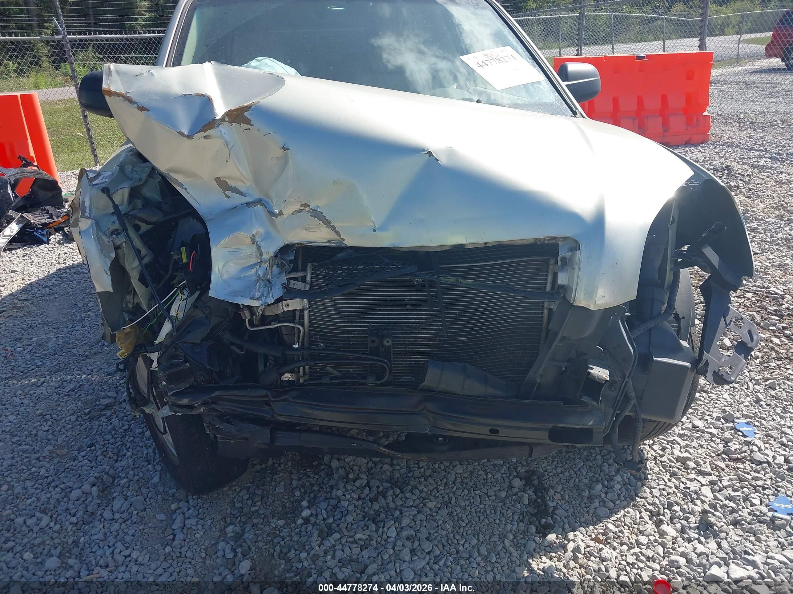 HYUNDAI TUCSON image 6