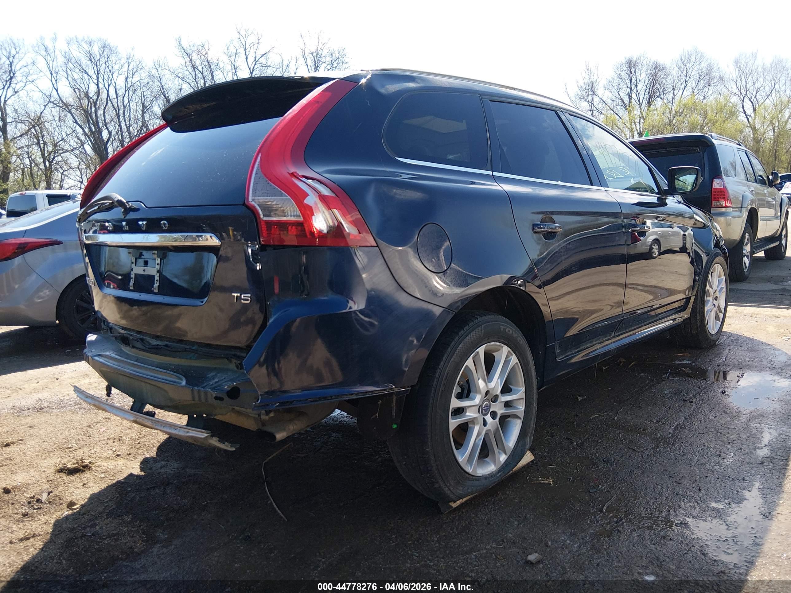VOLVO XC60 image 4