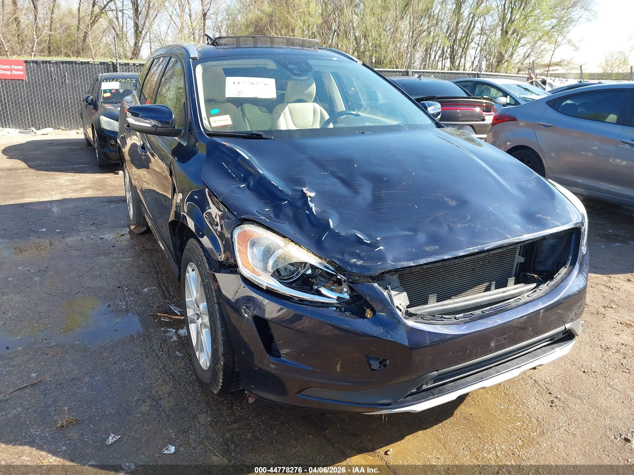 VOLVO XC60 image 6