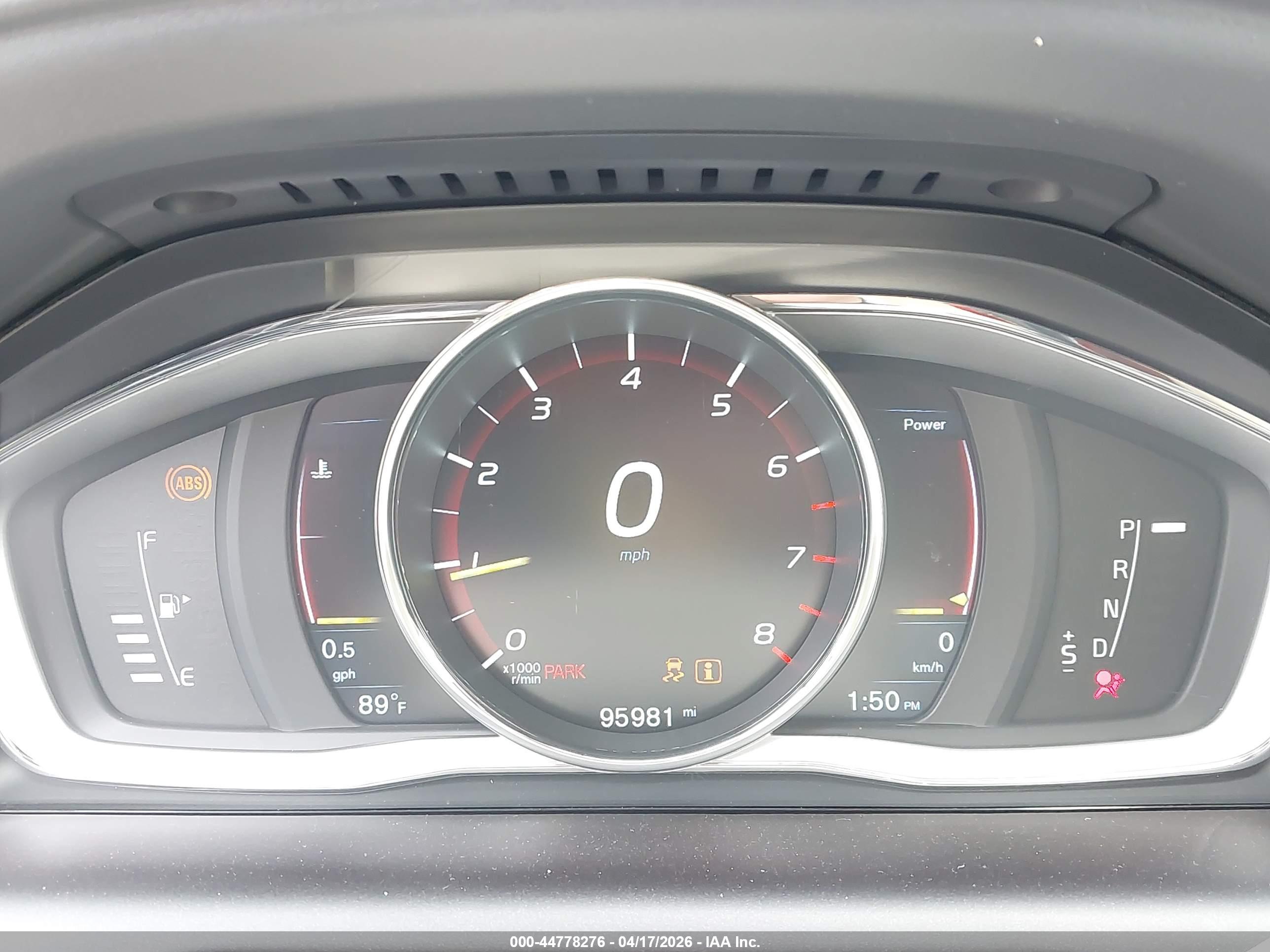 VOLVO XC60 image 7