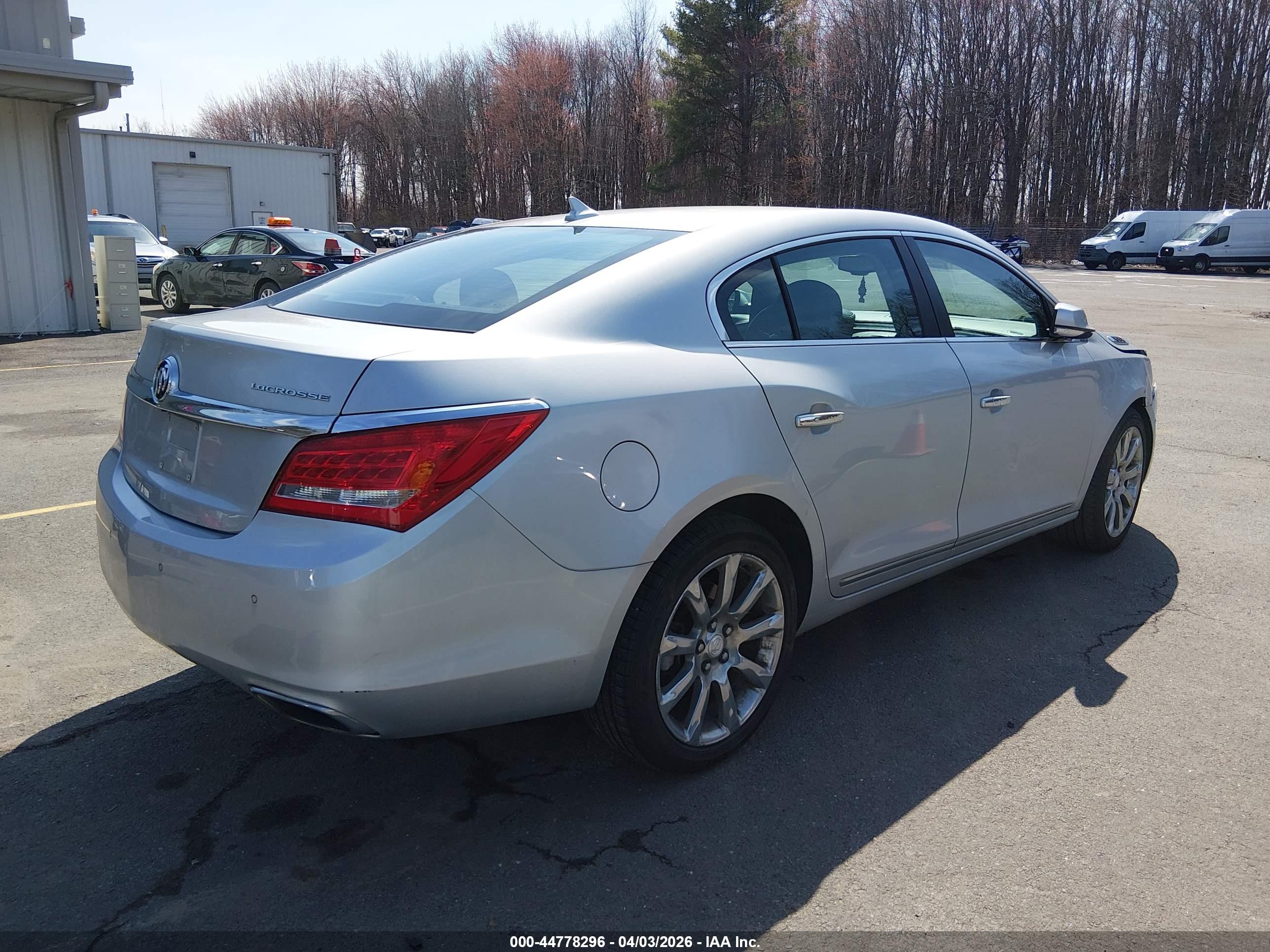 BUICK LACROSSE image 4