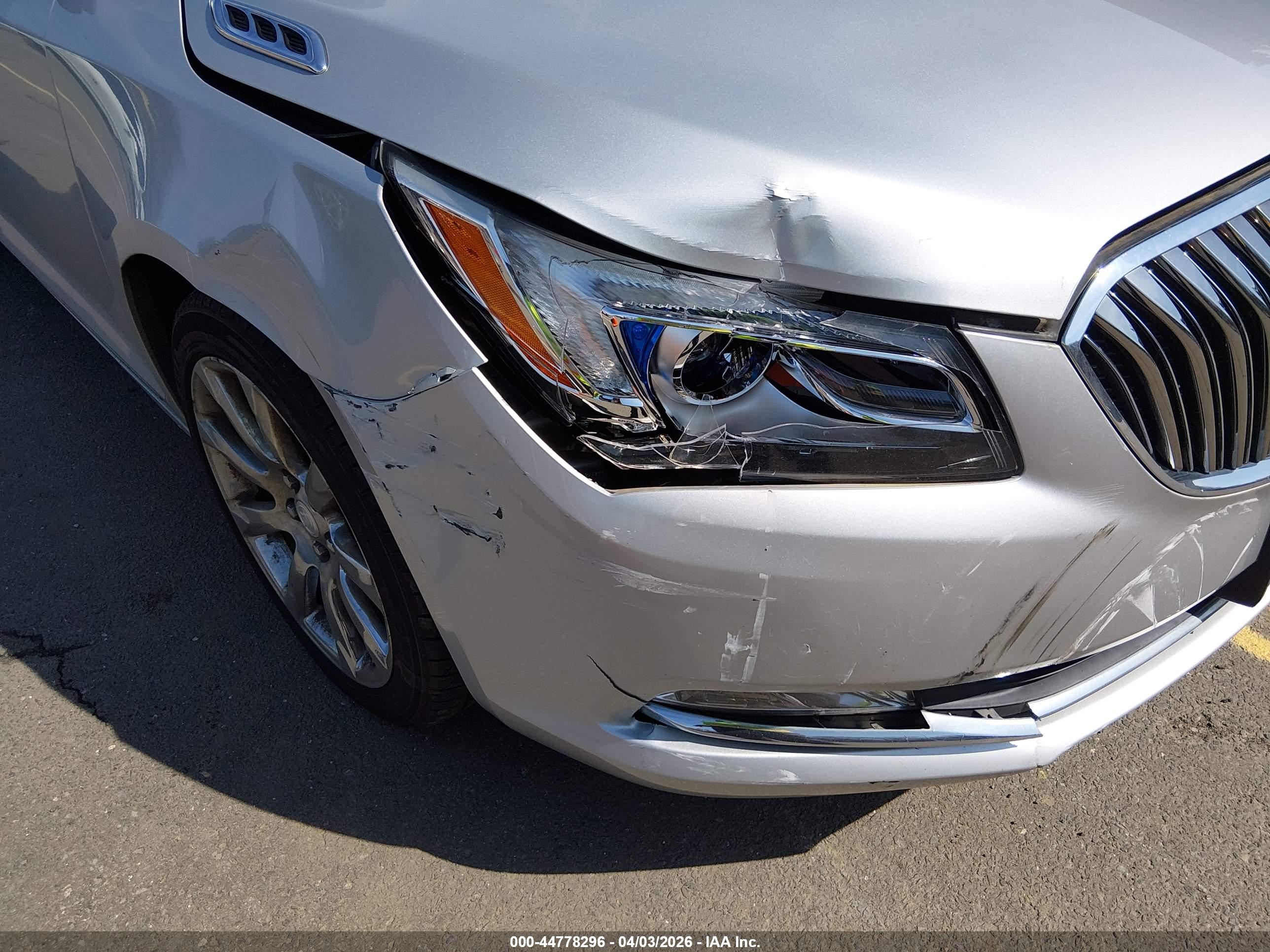 BUICK LACROSSE image 6