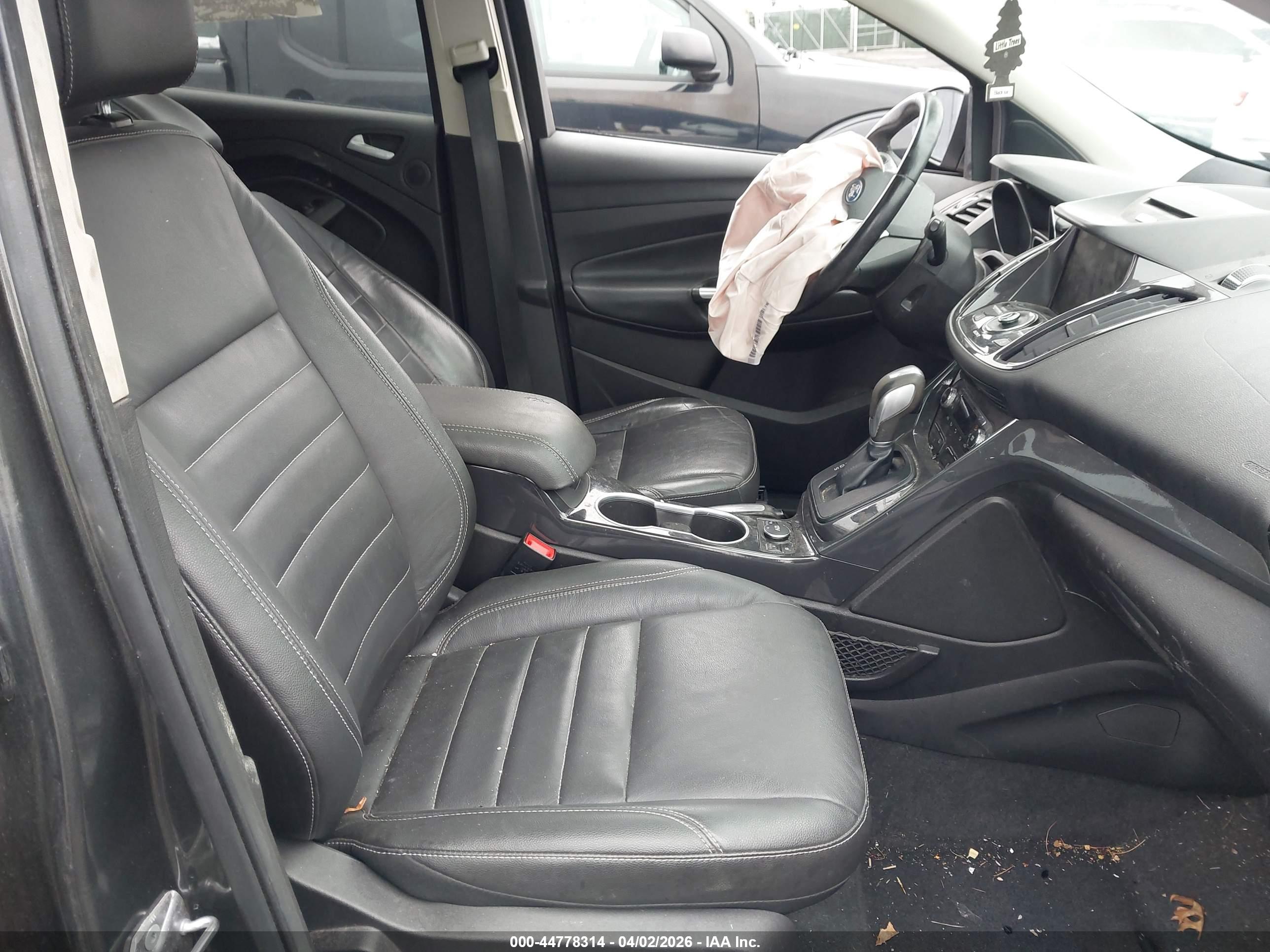 FORD ESCAPE image 5