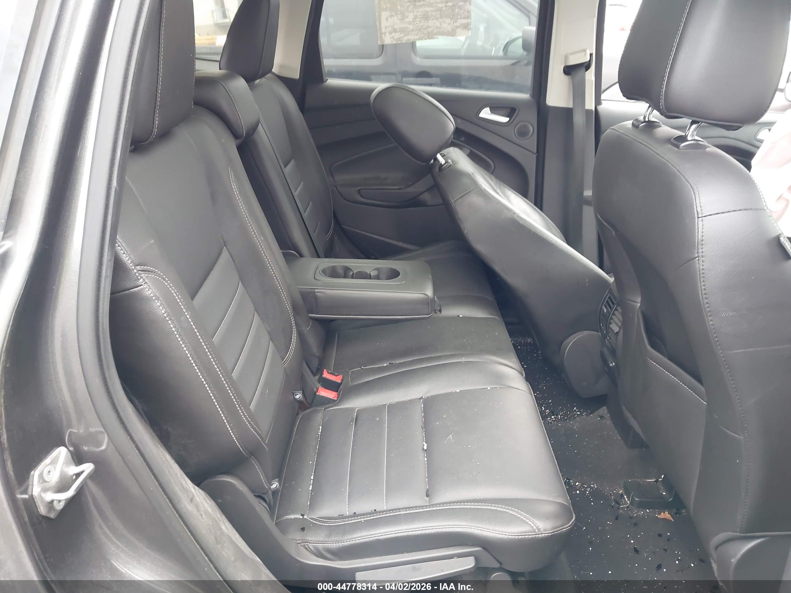 FORD ESCAPE image 8