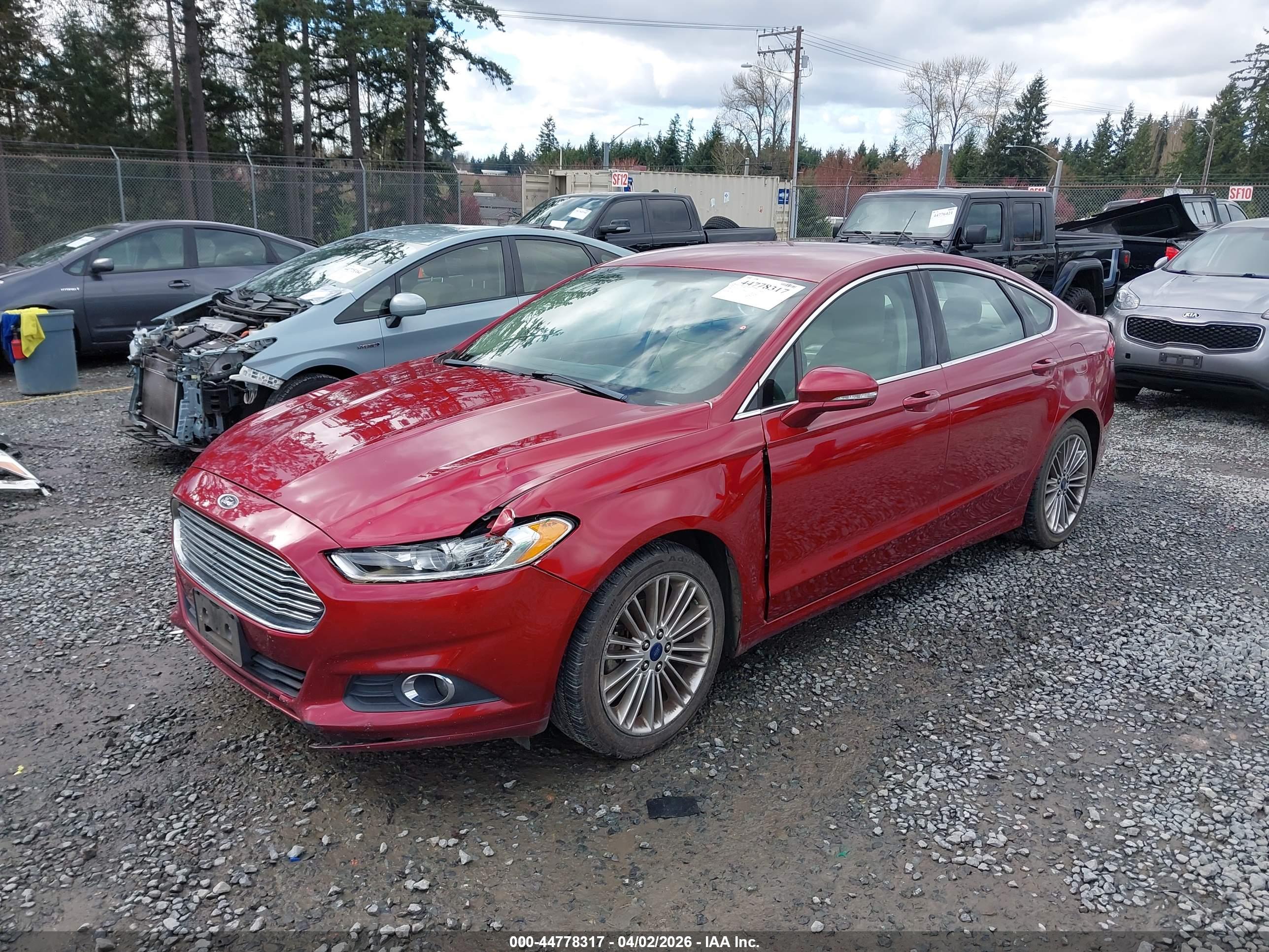 FORD FUSION image 2