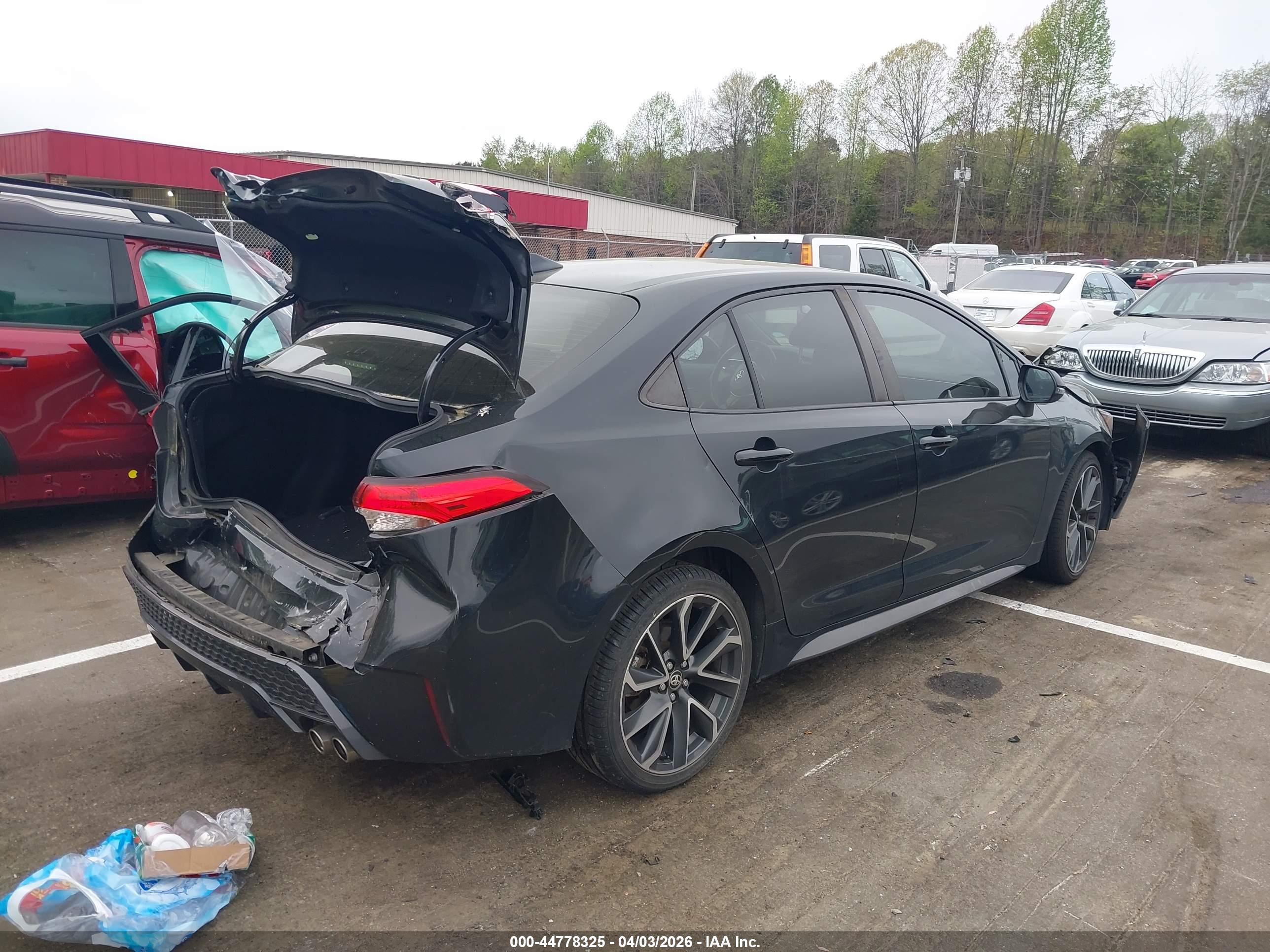 TOYOTA COROLLA image 4